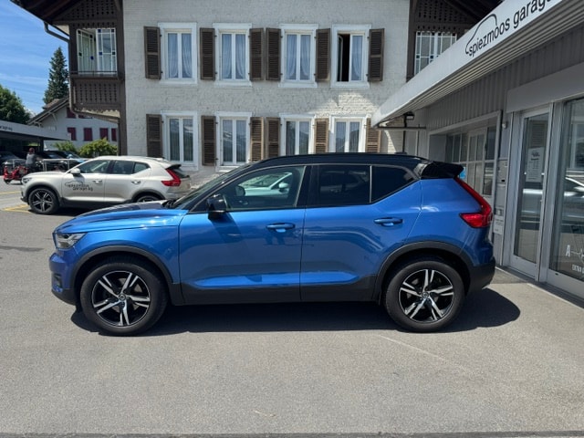 VOLVO XC40 2.0 D4 R-Design AWD-image-5