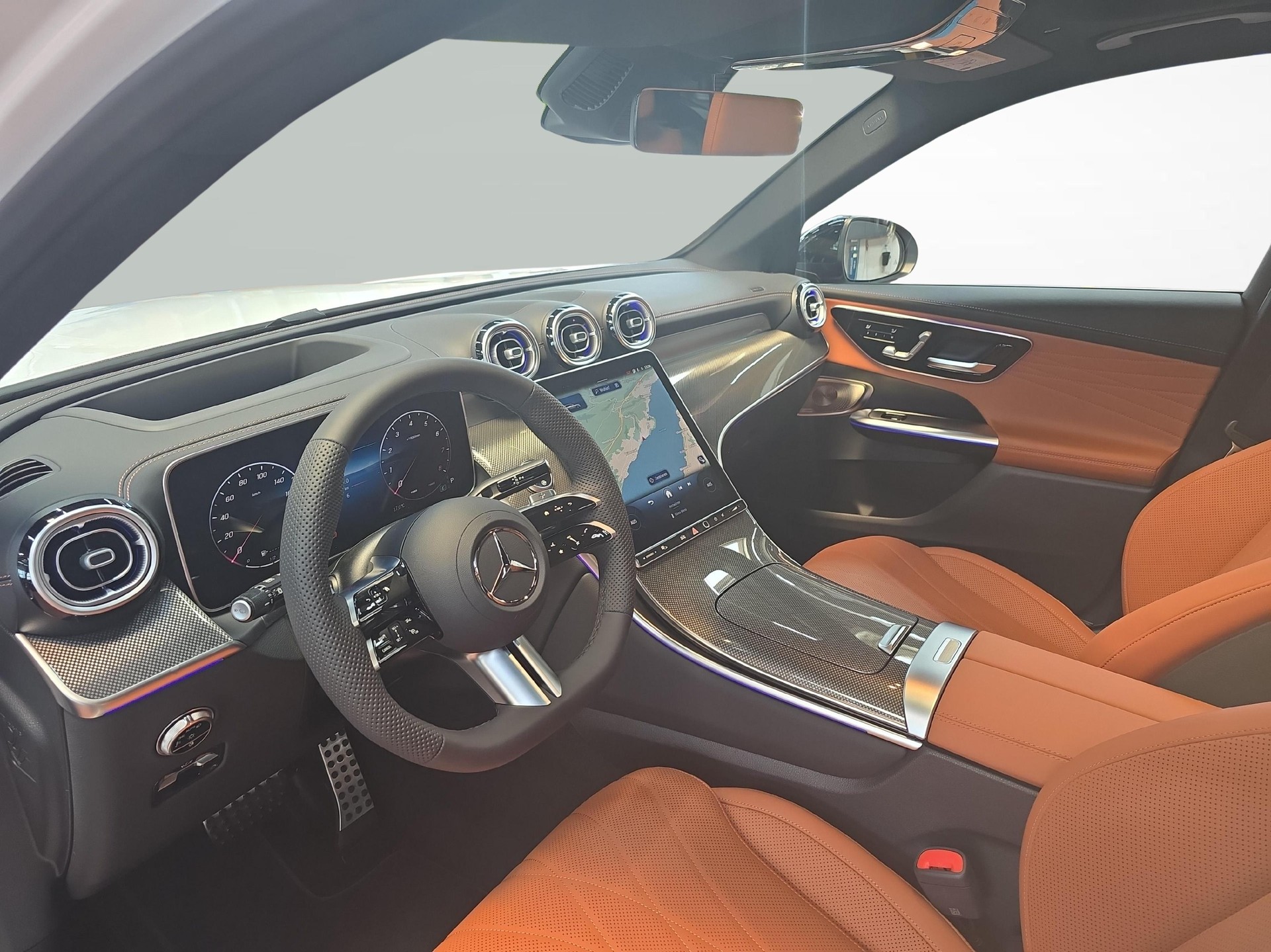 MERCEDES-BENZ GLC 300 4MATIC AMG Line-image-5