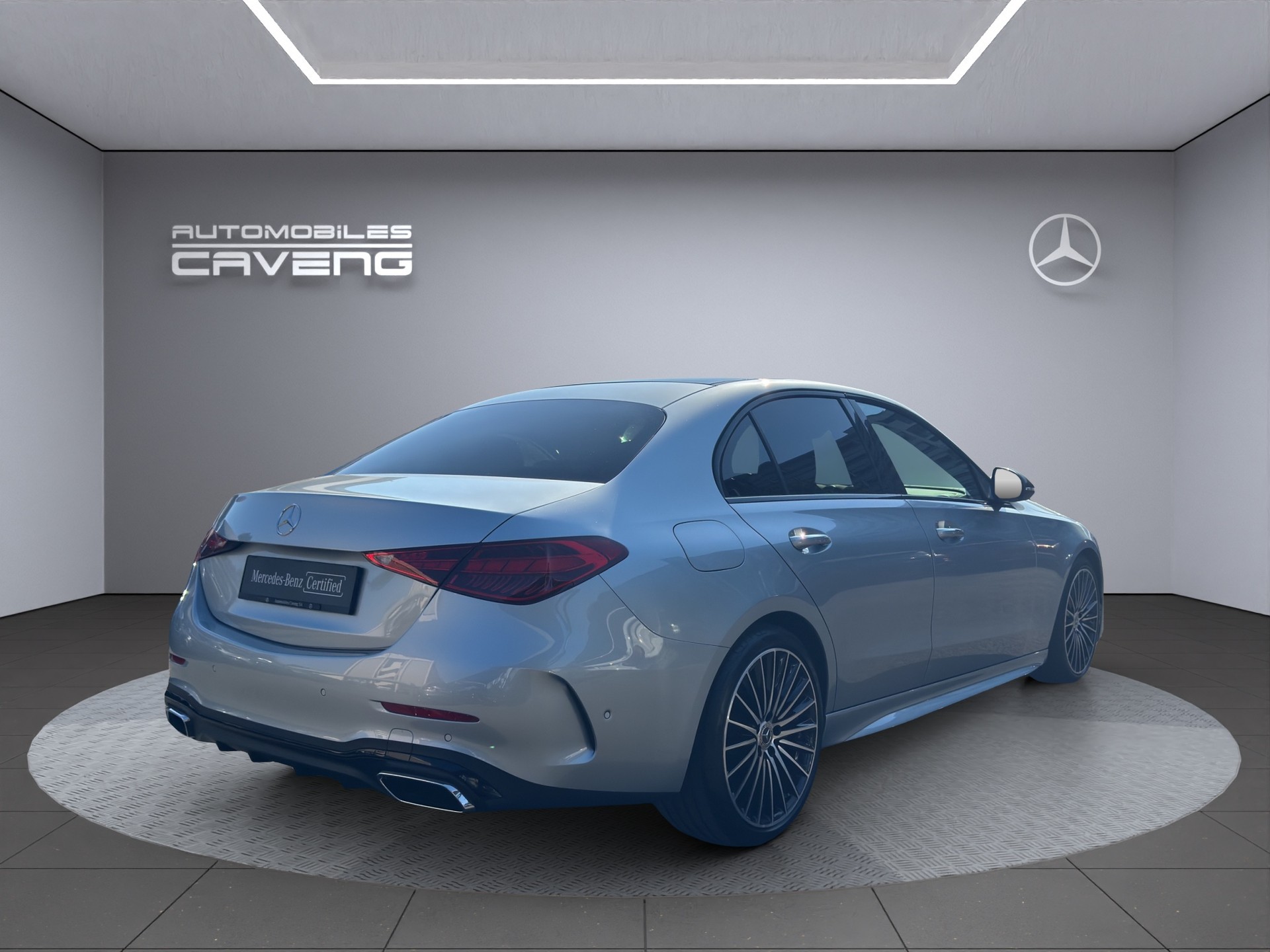 MERCEDES-BENZ C 220 d 4Matic AMG Line-image-4