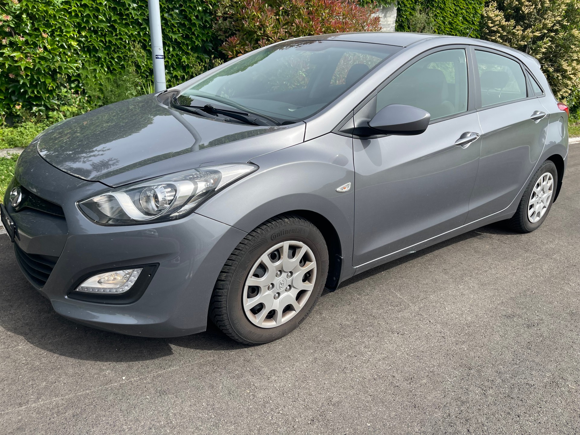 HYUNDAI i30 1.4 Comfort-image-4