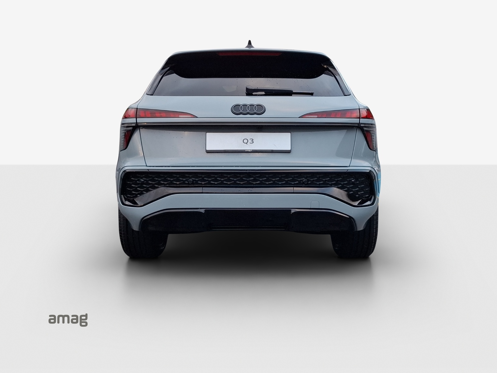 AUDI Q3 SUV 110 kW TFSI S tronic-image-3