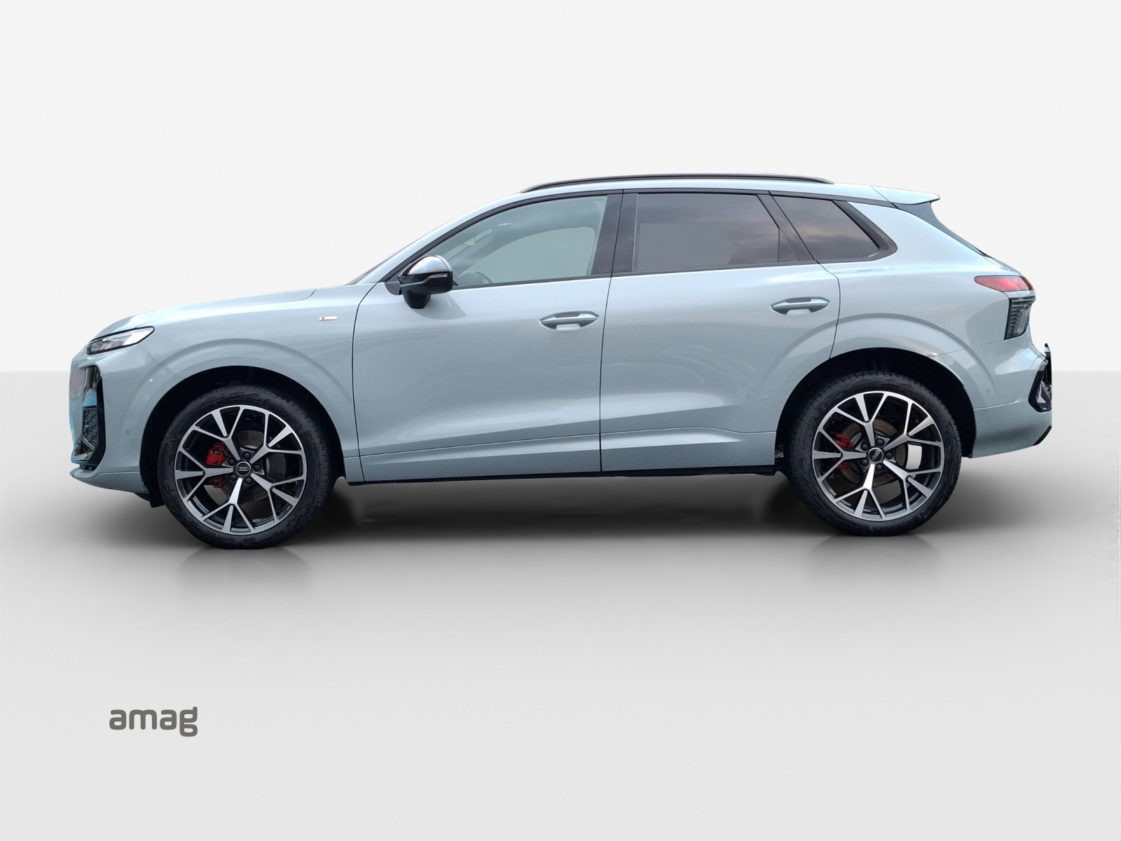 AUDI Q3 SUV 110 kW TFSI S tronic-image-1