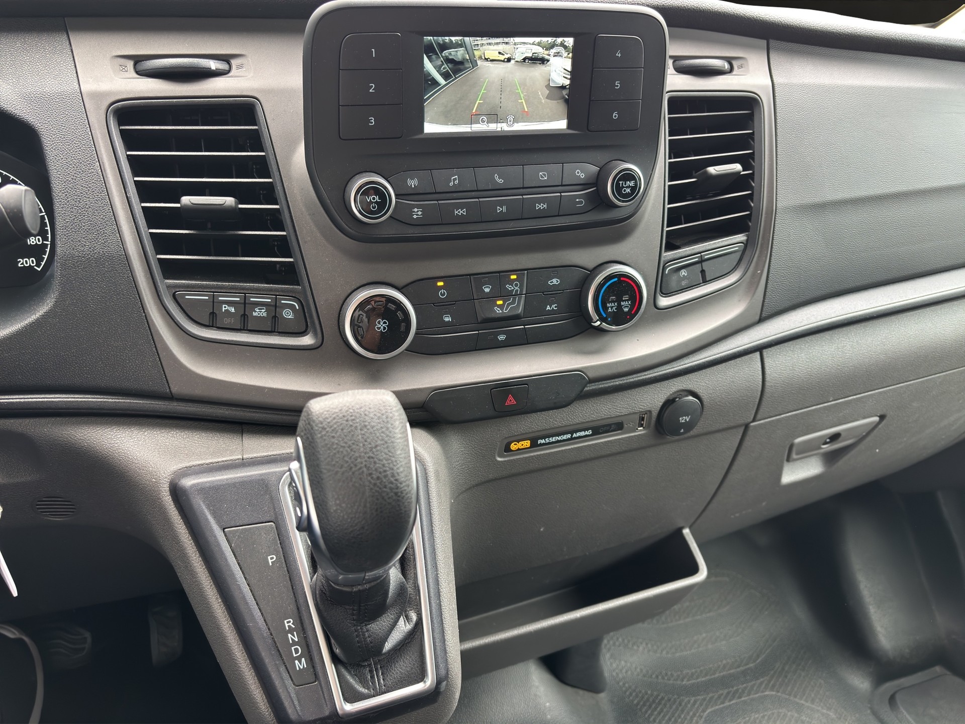 FORD Transit Van 350 L3 Trend 2.0 TDCi 130 FWD A-image-13