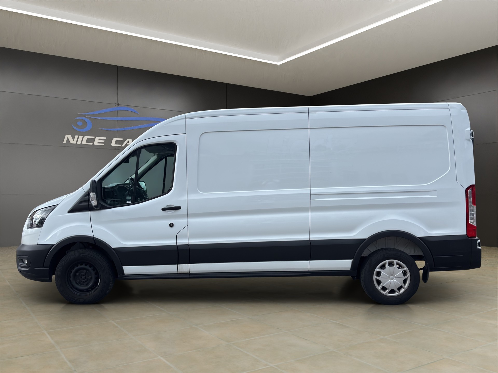 FORD Transit Van 350 L3 Trend 2.0 TDCi 130 FWD A-image-5
