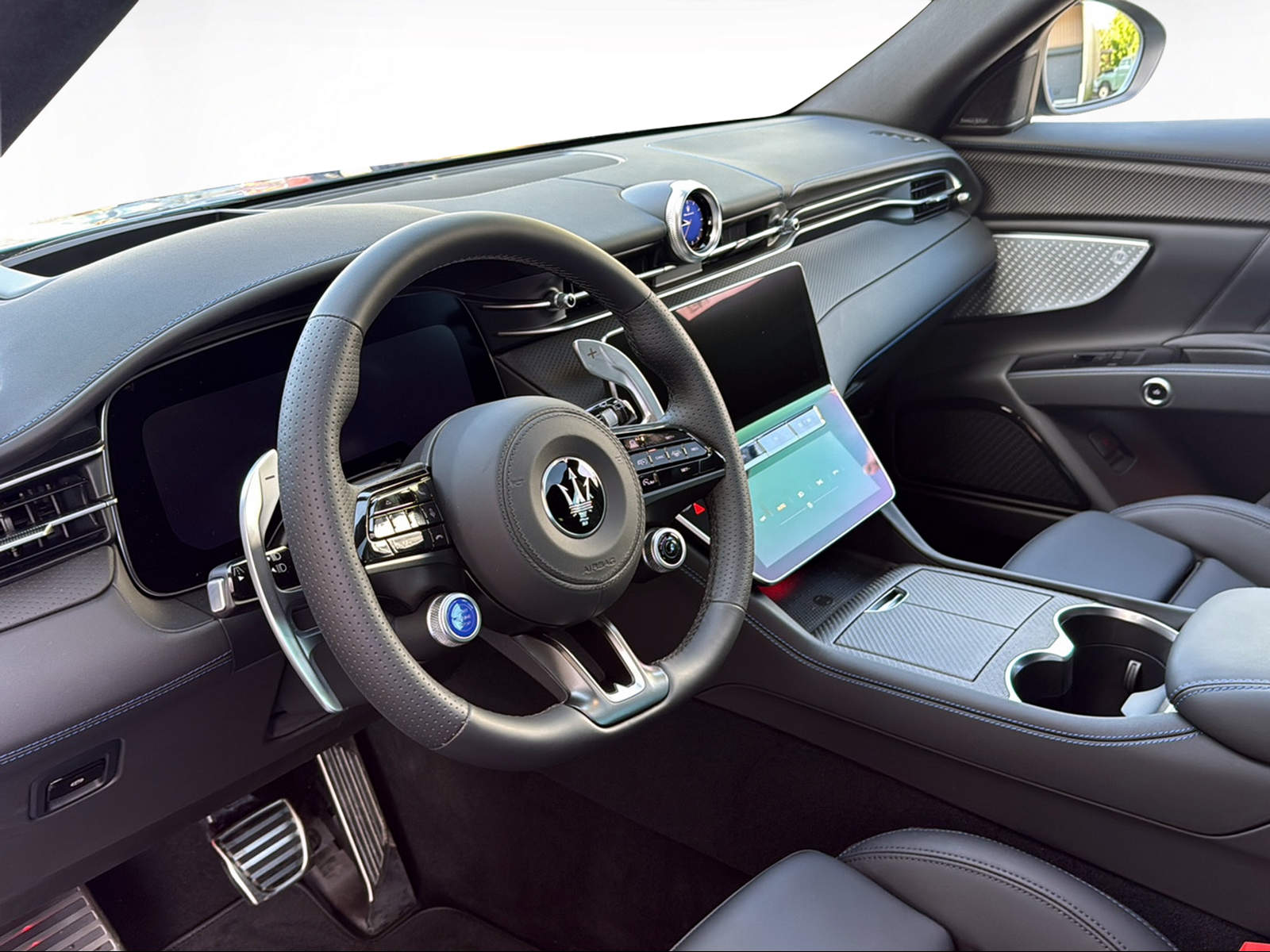 MASERATI GRECALE TROFEO 3.0 V6 FUORISERIE DARK AURORA BOREALE-image-14
