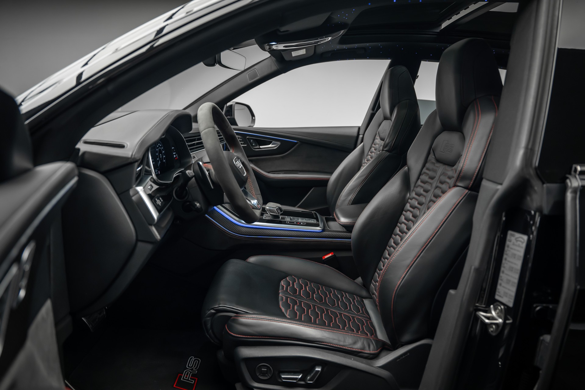 AUDI * RSQ8 * TOP ZUSTAND * TOP AUSSTATTUNG * NEUPREIS ÜBER 224000.- * LEASING AB 640.- *-image-13
