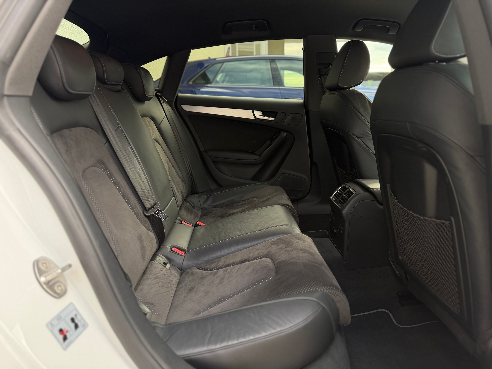 AUDI A5 Sportback 2.0 TDI quattro S-tronic-image-12