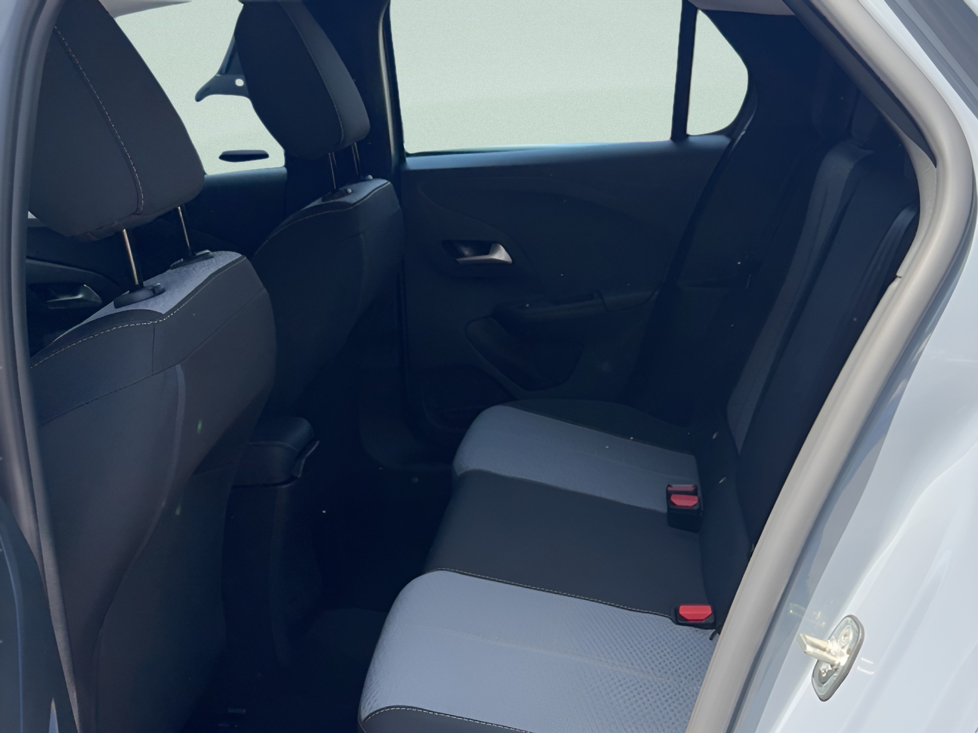OPEL Corsa 1.2 MHEV Edition-image-18