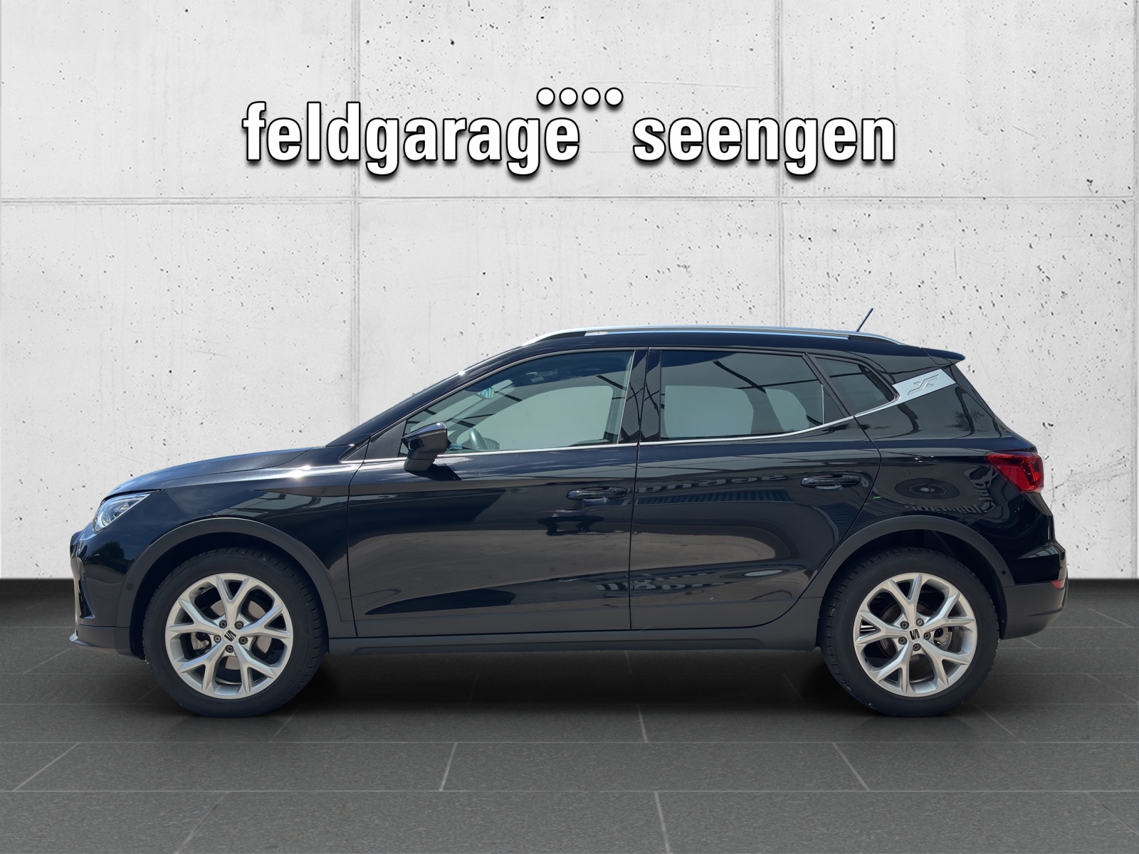 SEAT Arona 1.0 TSI Eco FR DSG mit fortl. Werksgarantie & Rückfahrkamera-showroom-element-1