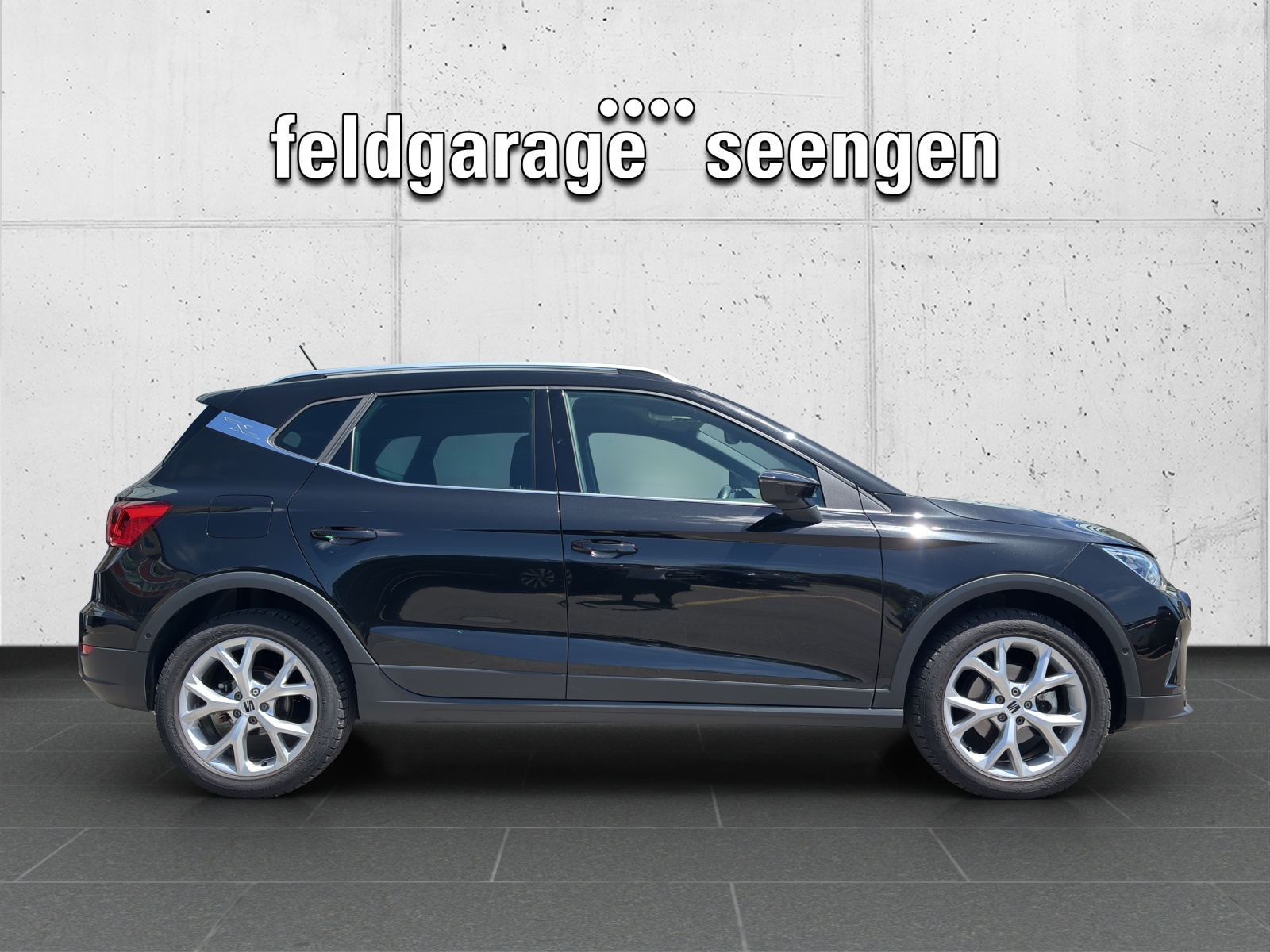 SEAT Arona 1.0 TSI Eco FR DSG mit fortl. Werksgarantie & Rückfahrkamera-showroom-element-3