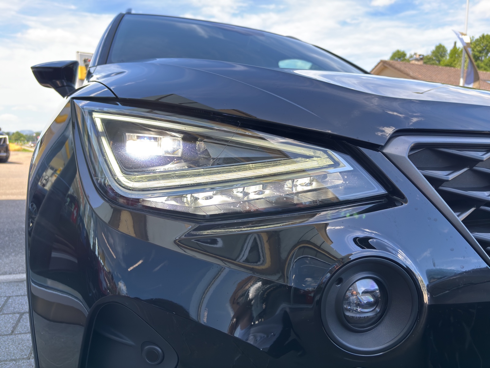 SEAT Arona 1.0 TSI Eco FR DSG mit fortl. Werksgarantie & Rückfahrkamera-image-8
