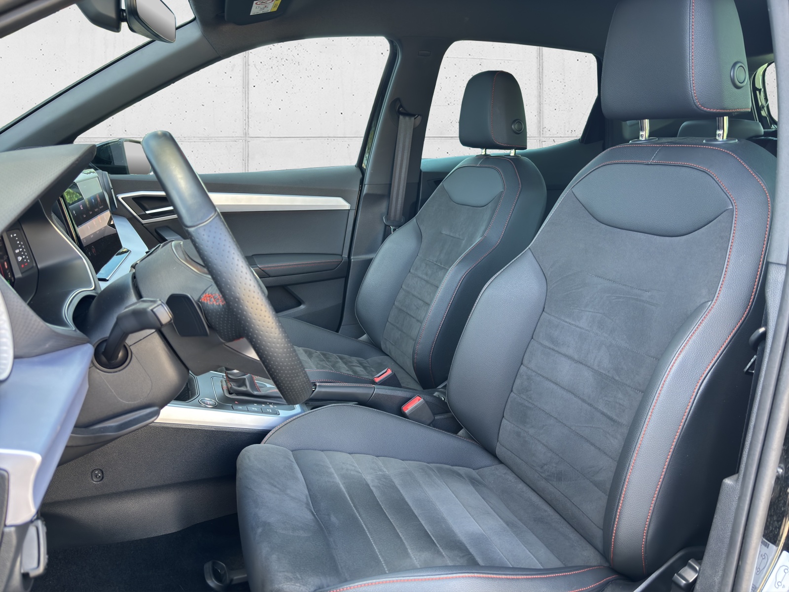 SEAT Arona 1.0 TSI Eco FR DSG mit fortl. Werksgarantie & Rückfahrkamera-image-24