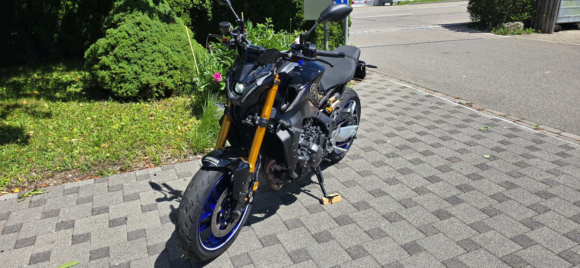 YAMAHA MT-09 SP-image-12