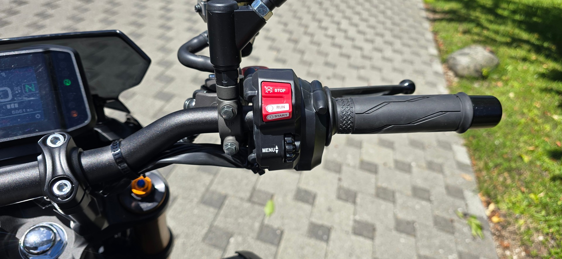 YAMAHA MT-09 SP-image-15