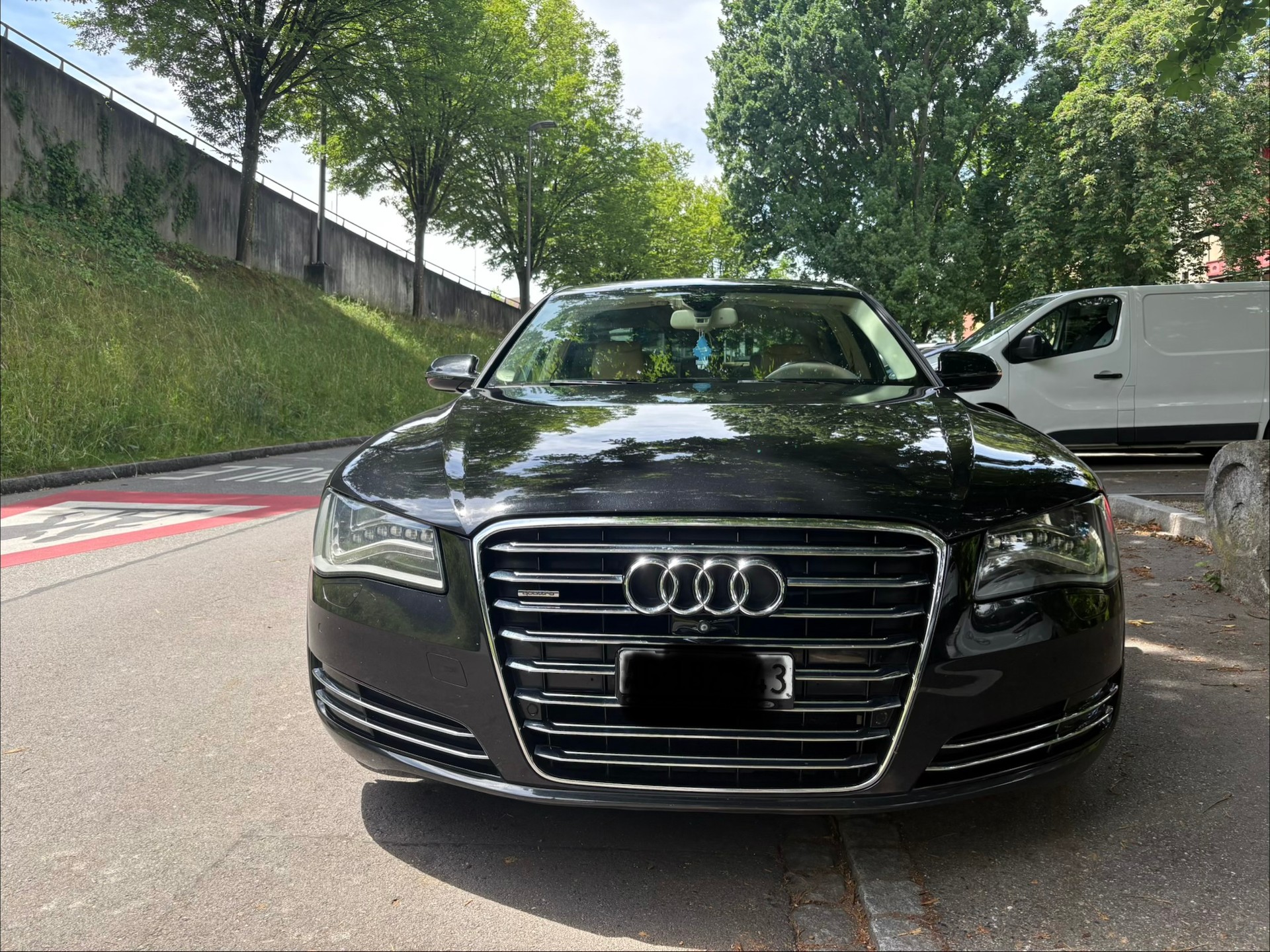 AUDI 4.2 V8 FSI quattro T-Tronic-image-0