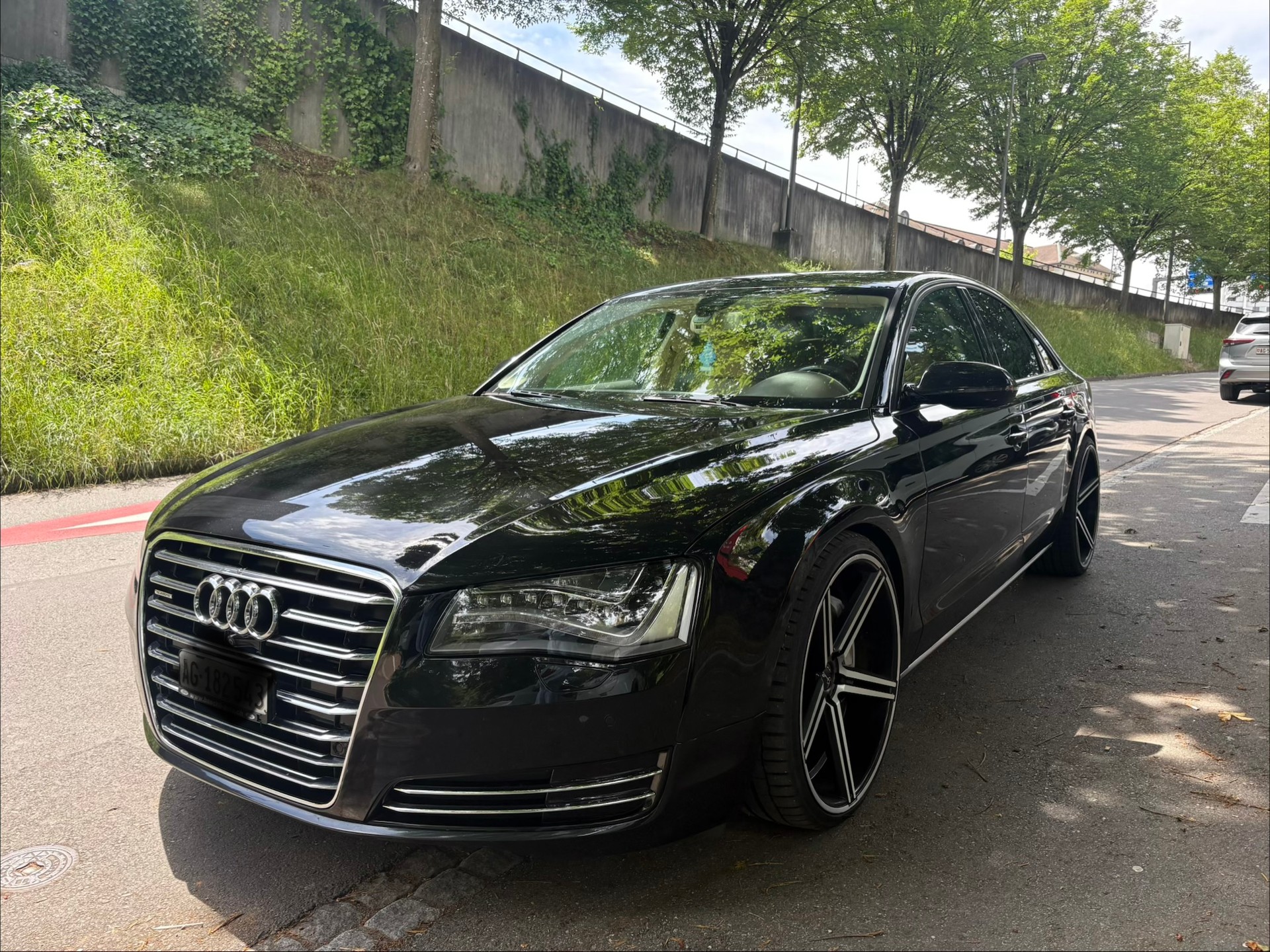 AUDI 4.2 V8 FSI quattro T-Tronic-image-1