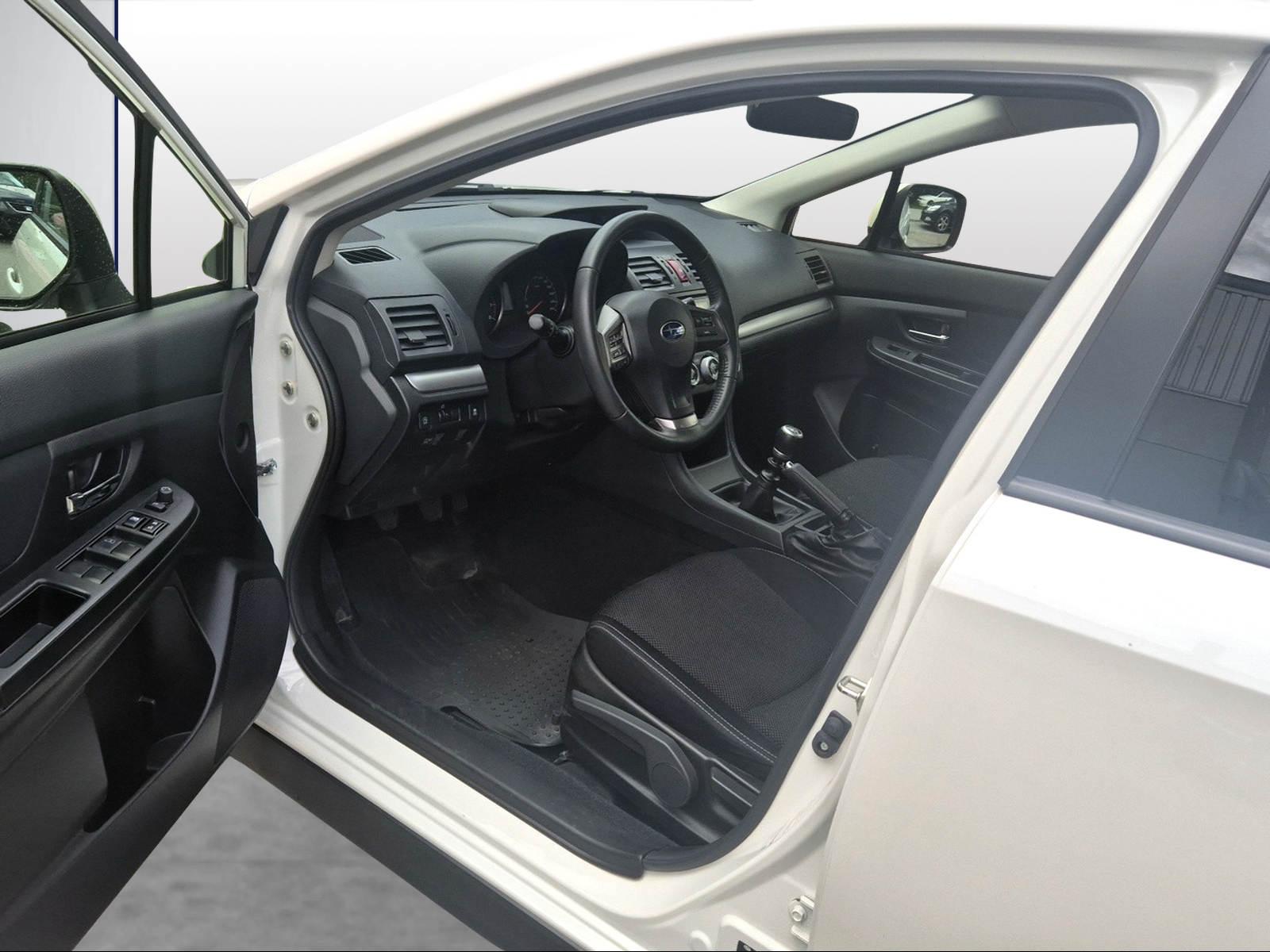 SUBARU XV 2.0i Swiss Two-image-5