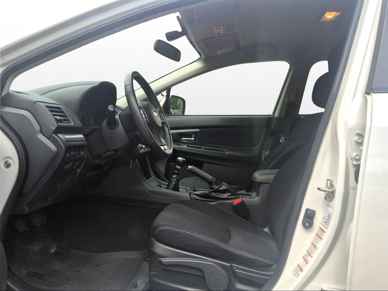 SUBARU XV 2.0i Swiss Two-image-7