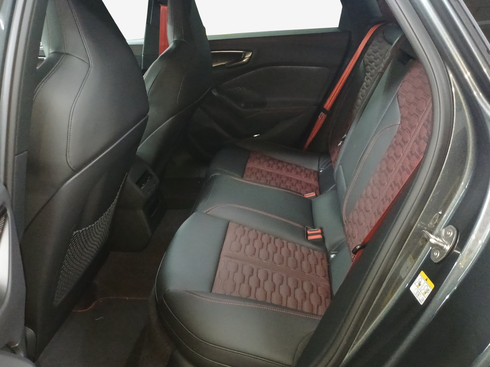 AUDI RS 5 Avant TFSI 470 kW Tiptronic quattro-image-11