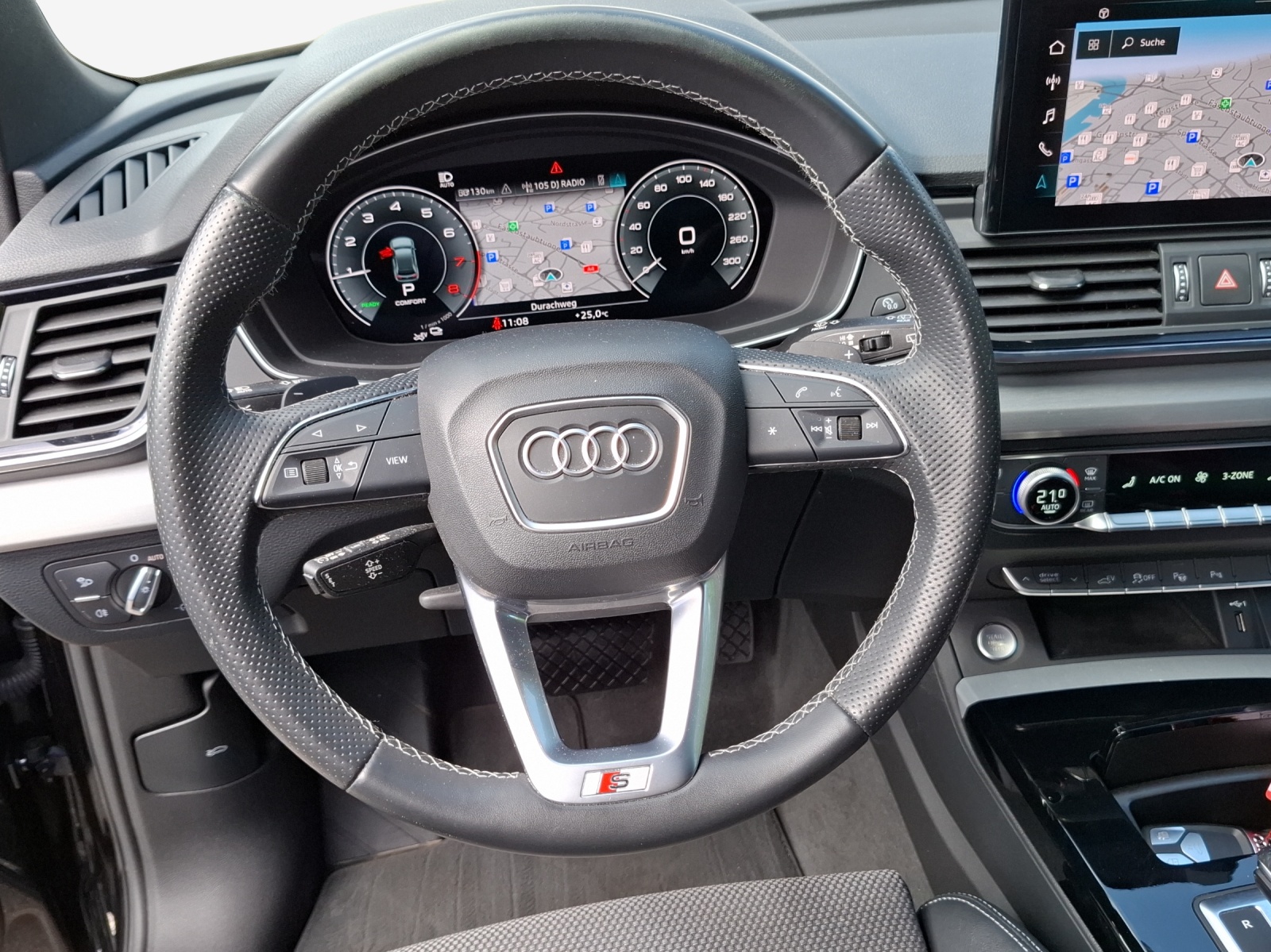 AUDI Q5 50 TFSI e PHEV S line quattro S-tronic-image-10