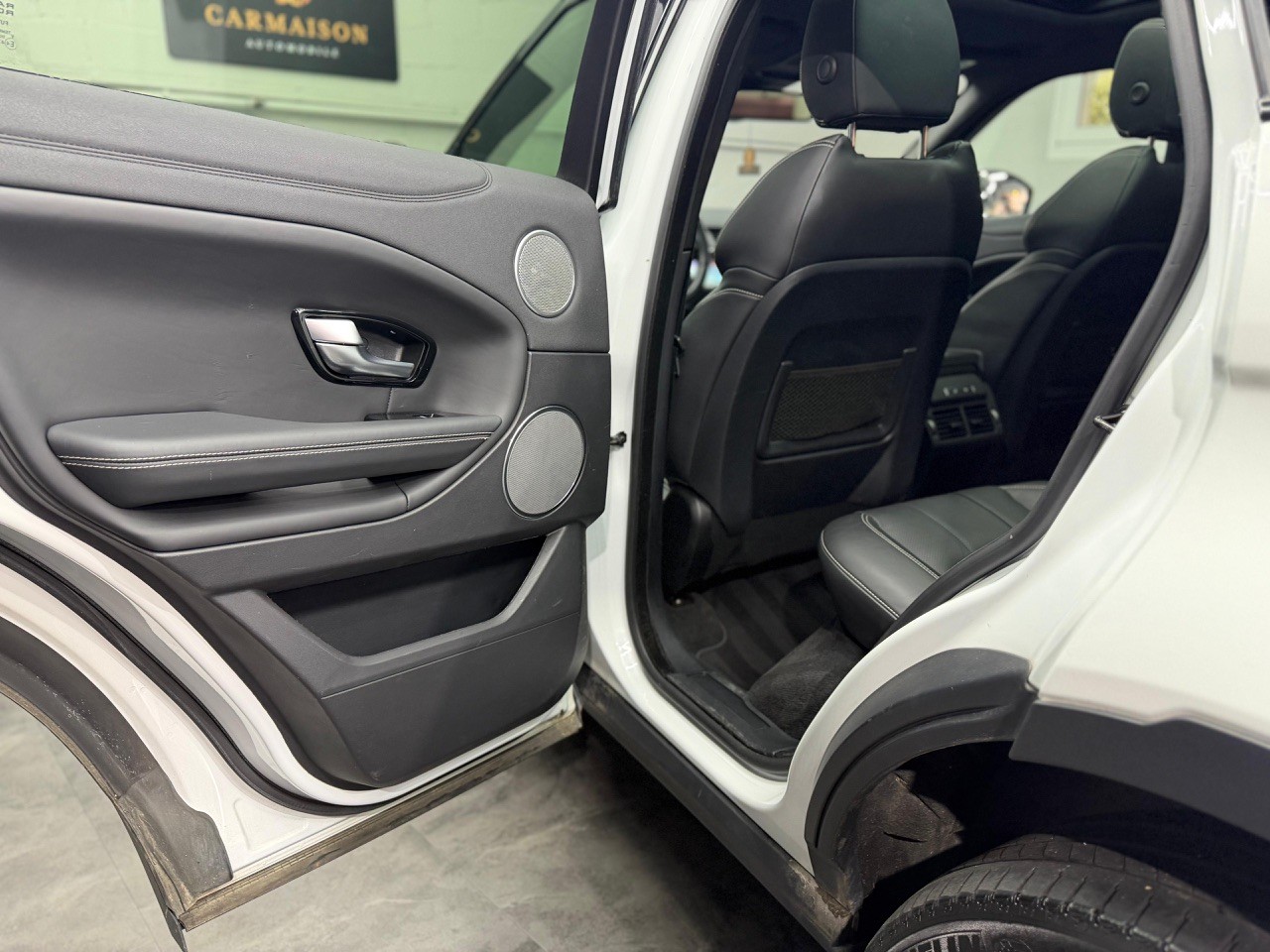 LAND ROVER Range Rover Evoque 2.0 TD4 HSE AT9-image-18