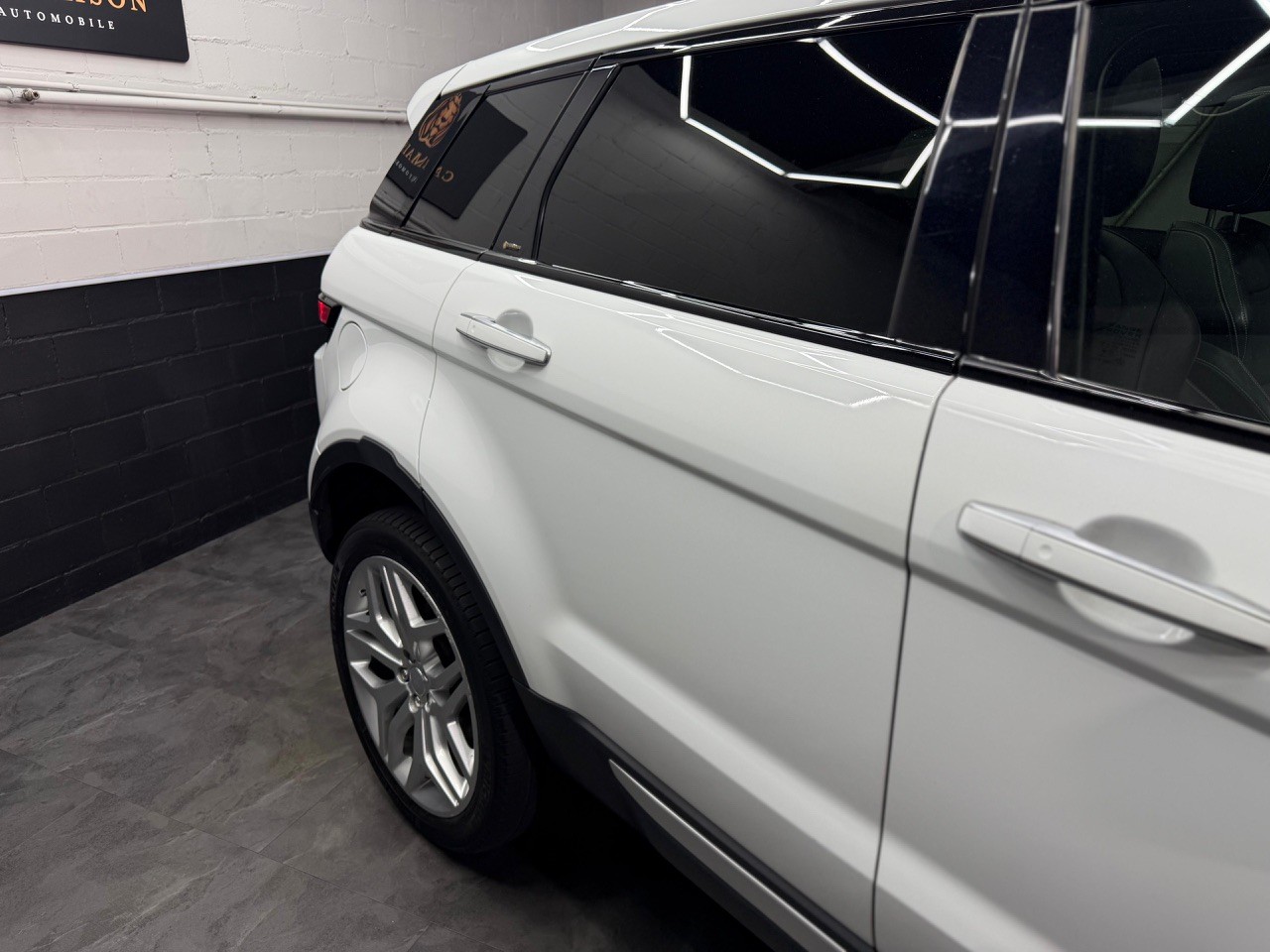 LAND ROVER Range Rover Evoque 2.0 TD4 HSE AT9-image-5