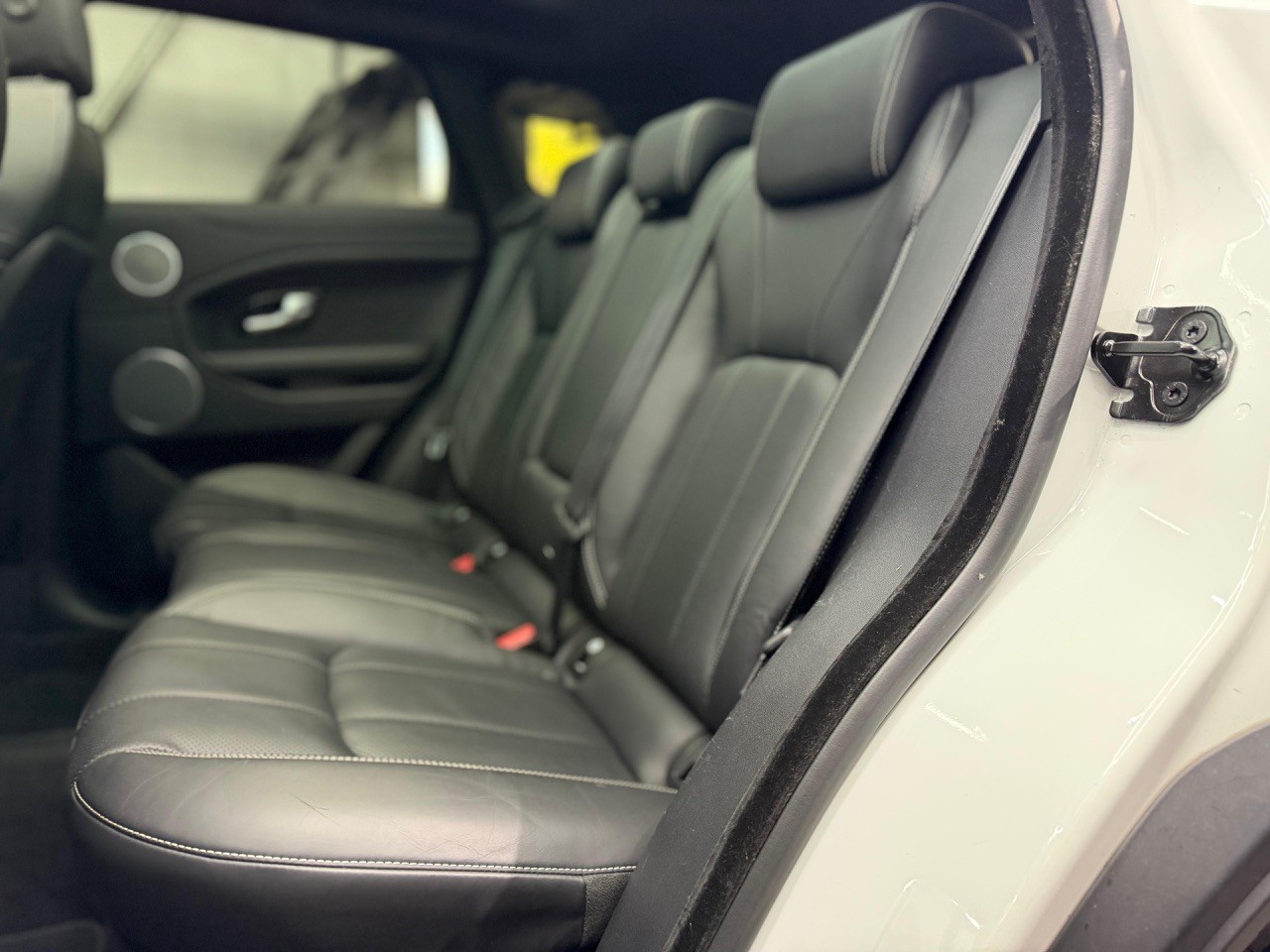 LAND ROVER Range Rover Evoque 2.0 TD4 HSE AT9-image-19