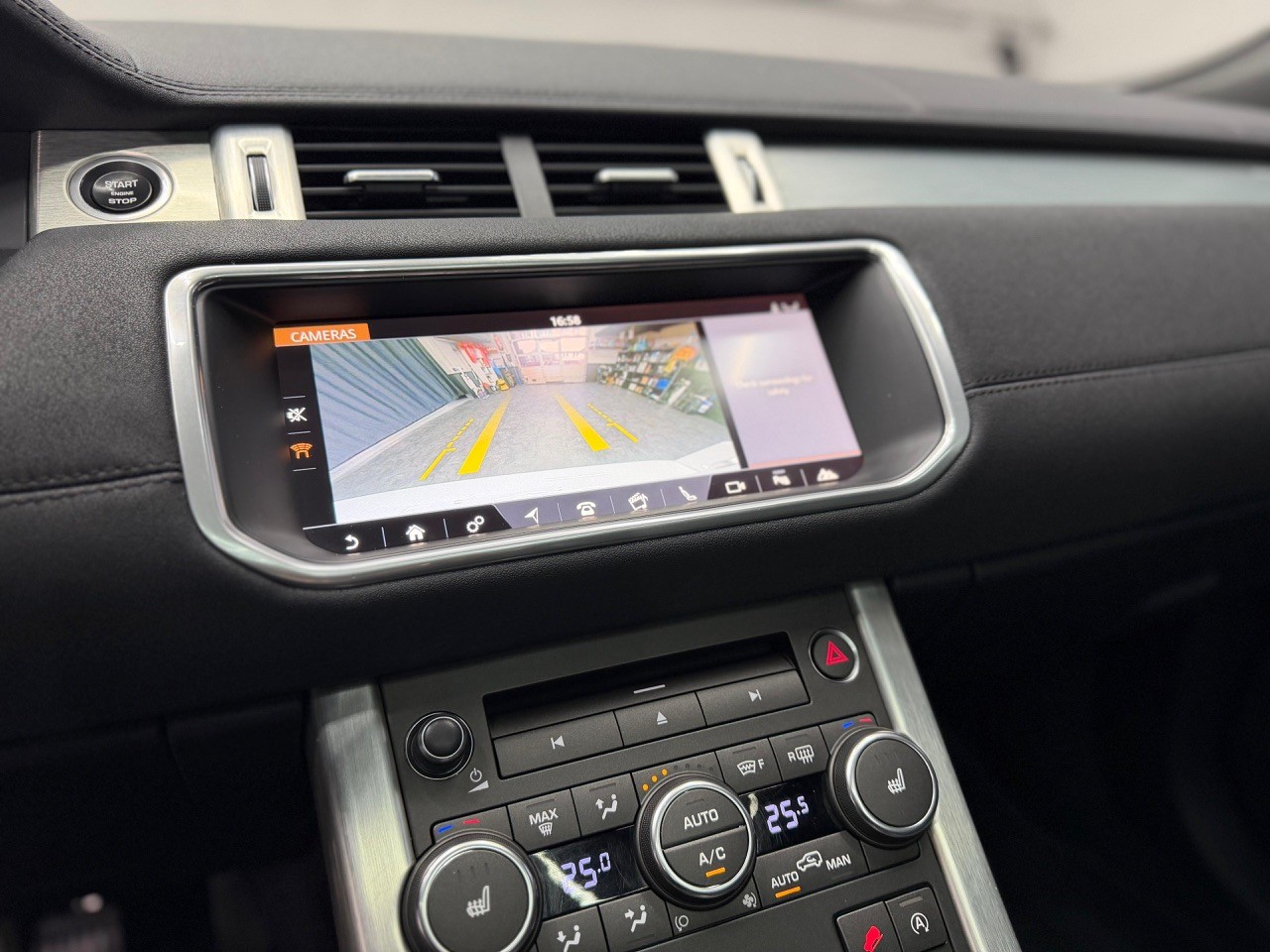LAND ROVER Range Rover Evoque 2.0 TD4 HSE AT9-image-17
