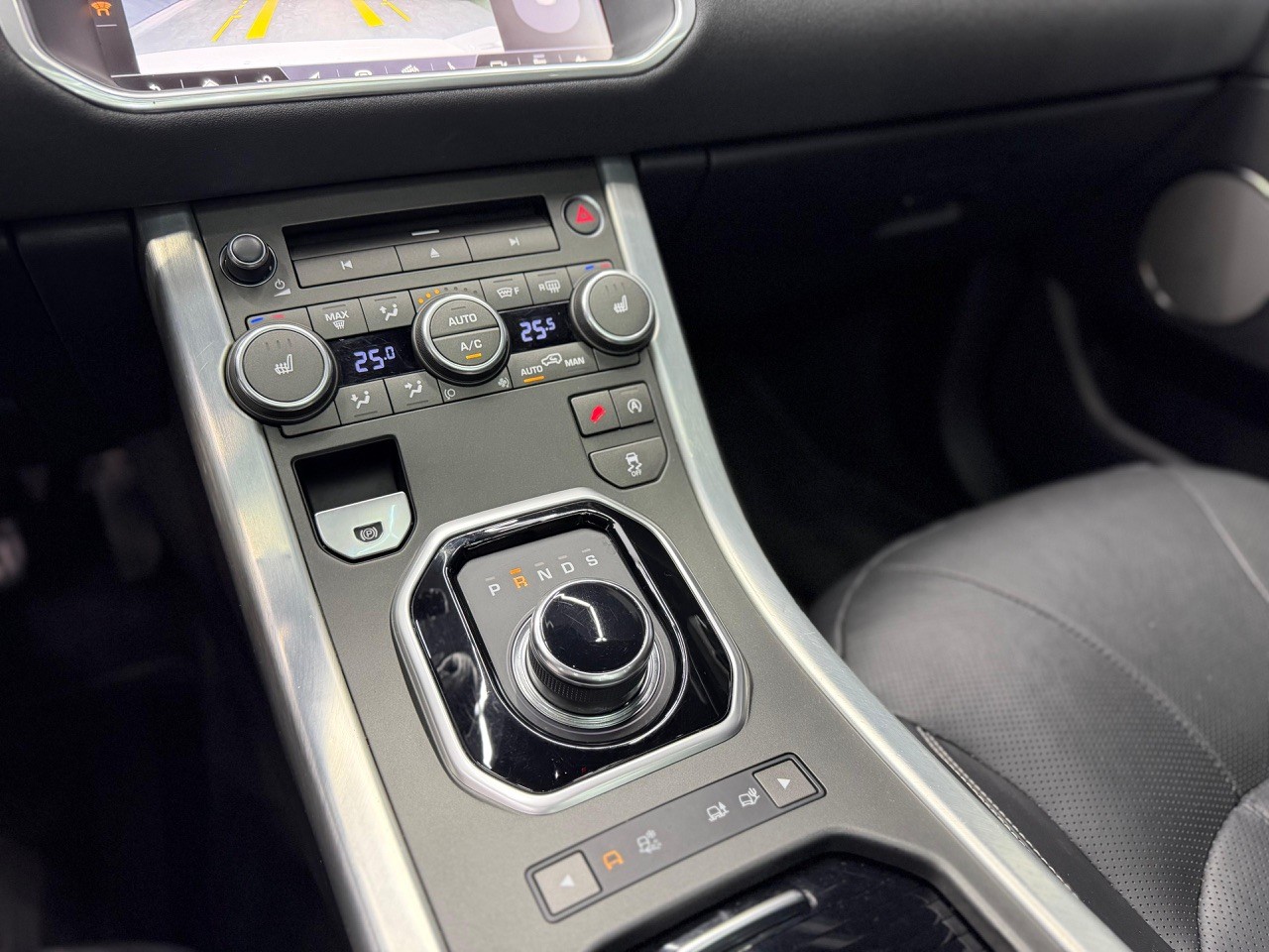 LAND ROVER Range Rover Evoque 2.0 TD4 HSE AT9-image-20