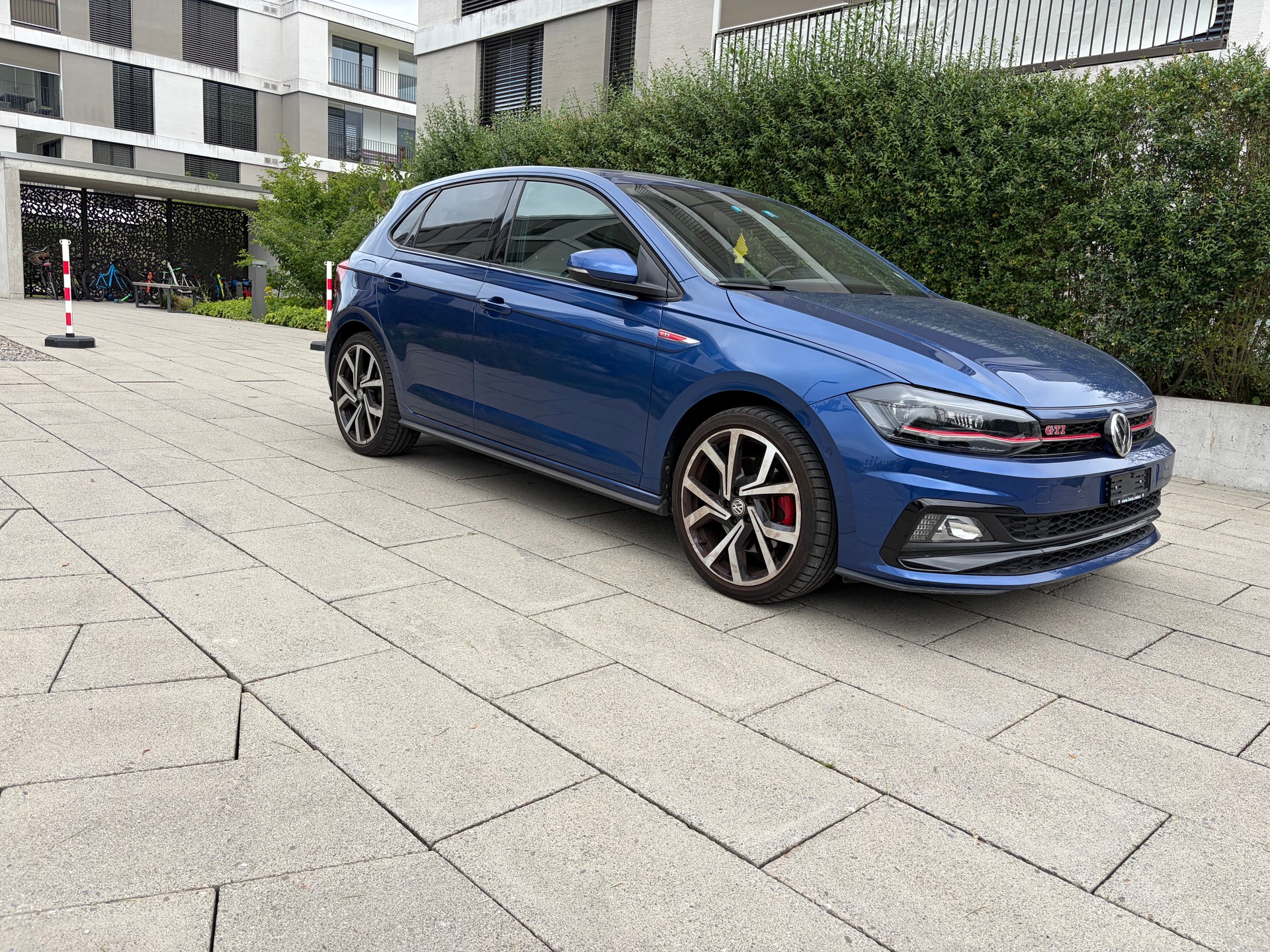 VW Polo 2.0 TSI GTI DSG-image-1