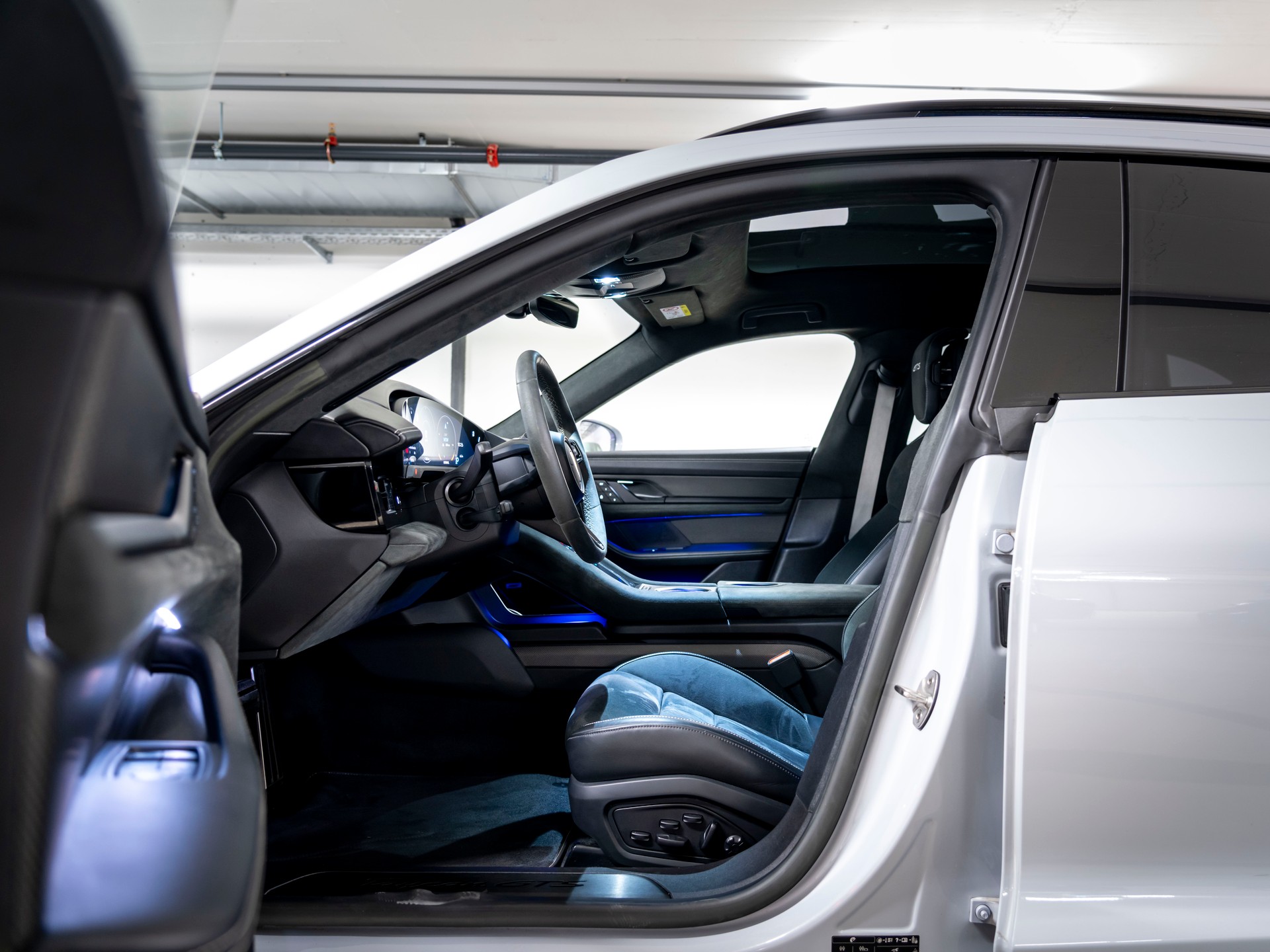 PORSCHE Taycan GTS Sport Turismo Performance Plus 93,4kWh-image-17