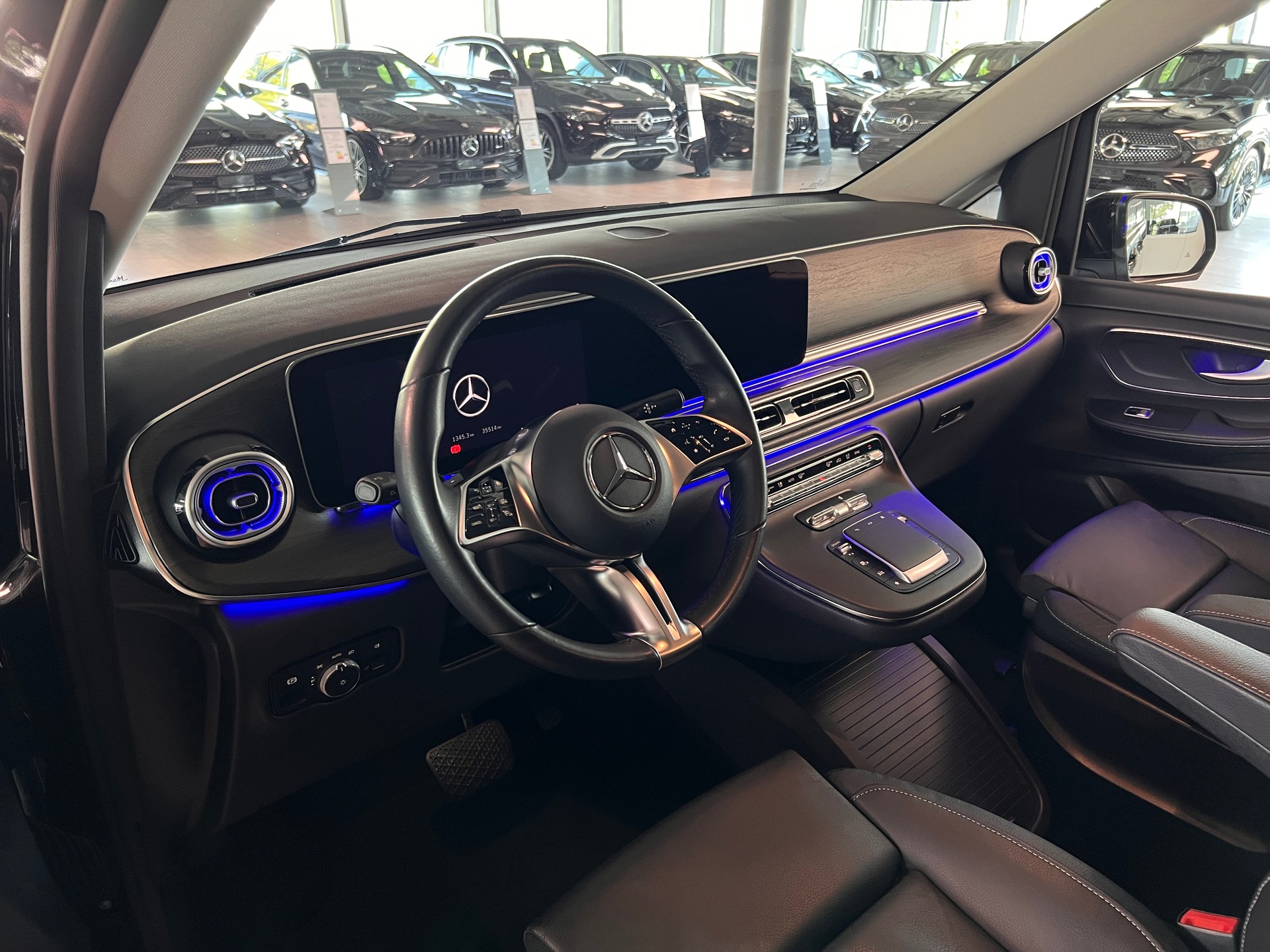 MERCEDES-BENZ V 250 d lang Avantgarde 4Matic G-Tronic-image-9