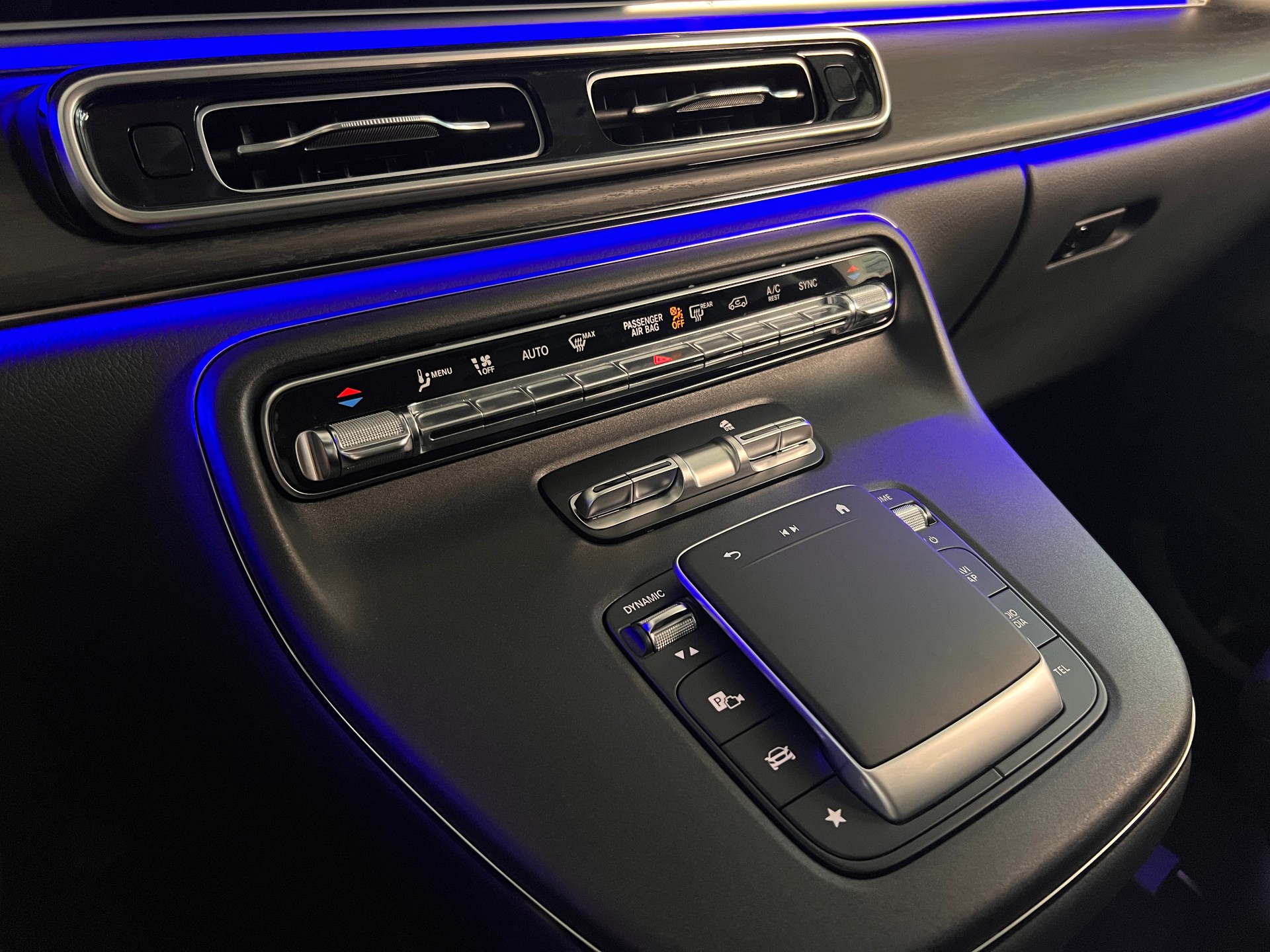 MERCEDES-BENZ V 250 d lang Avantgarde 4Matic G-Tronic-image-11