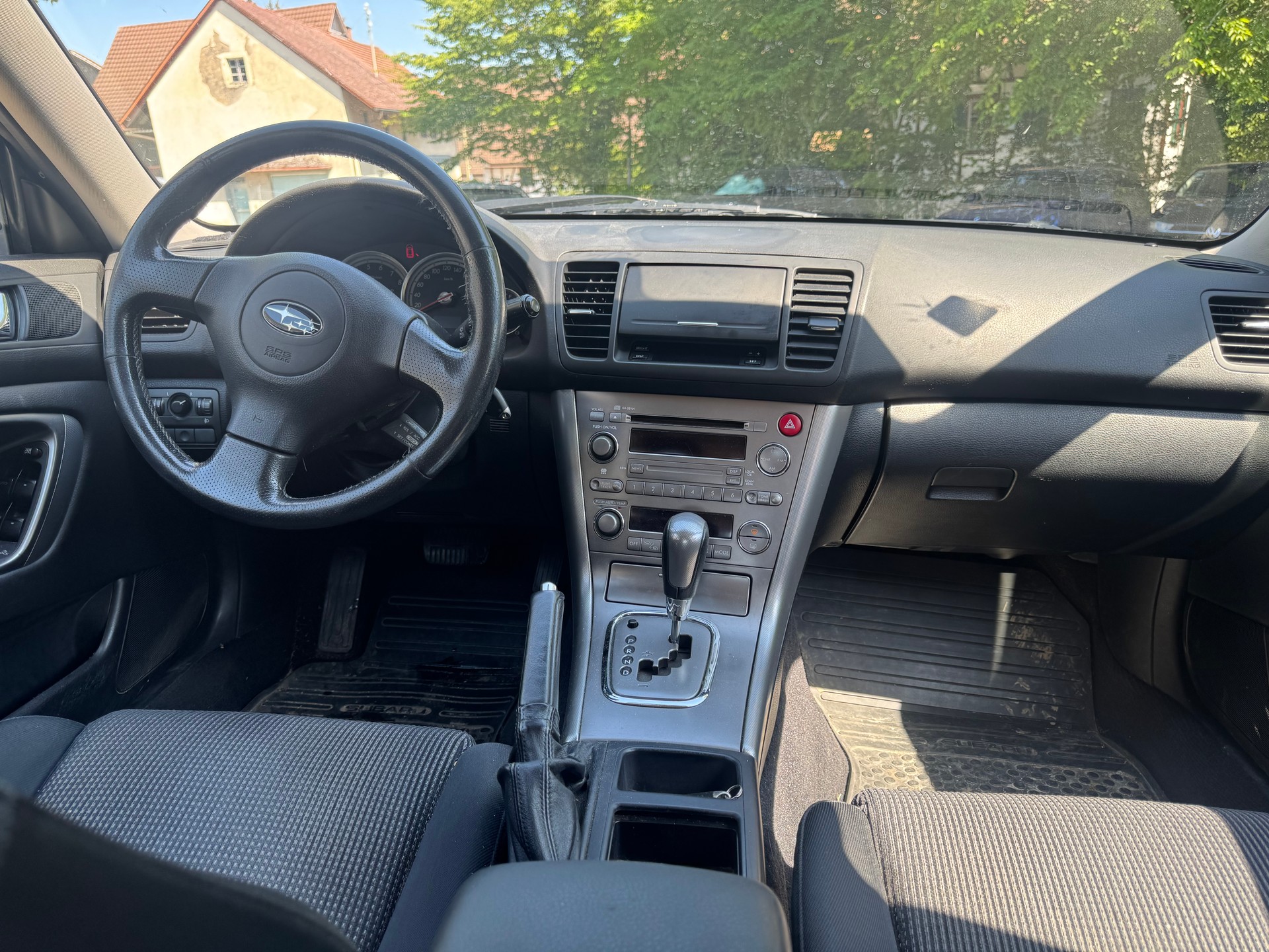 SUBARU Outback 2.5i AWD-image-8