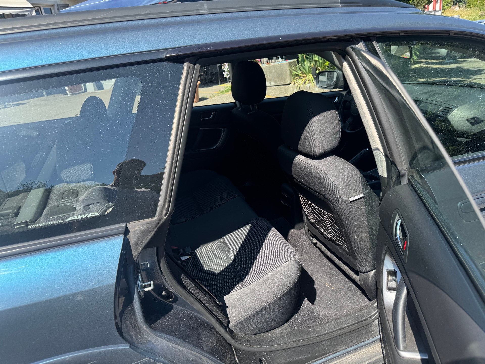 SUBARU Outback 2.5i AWD-image-7