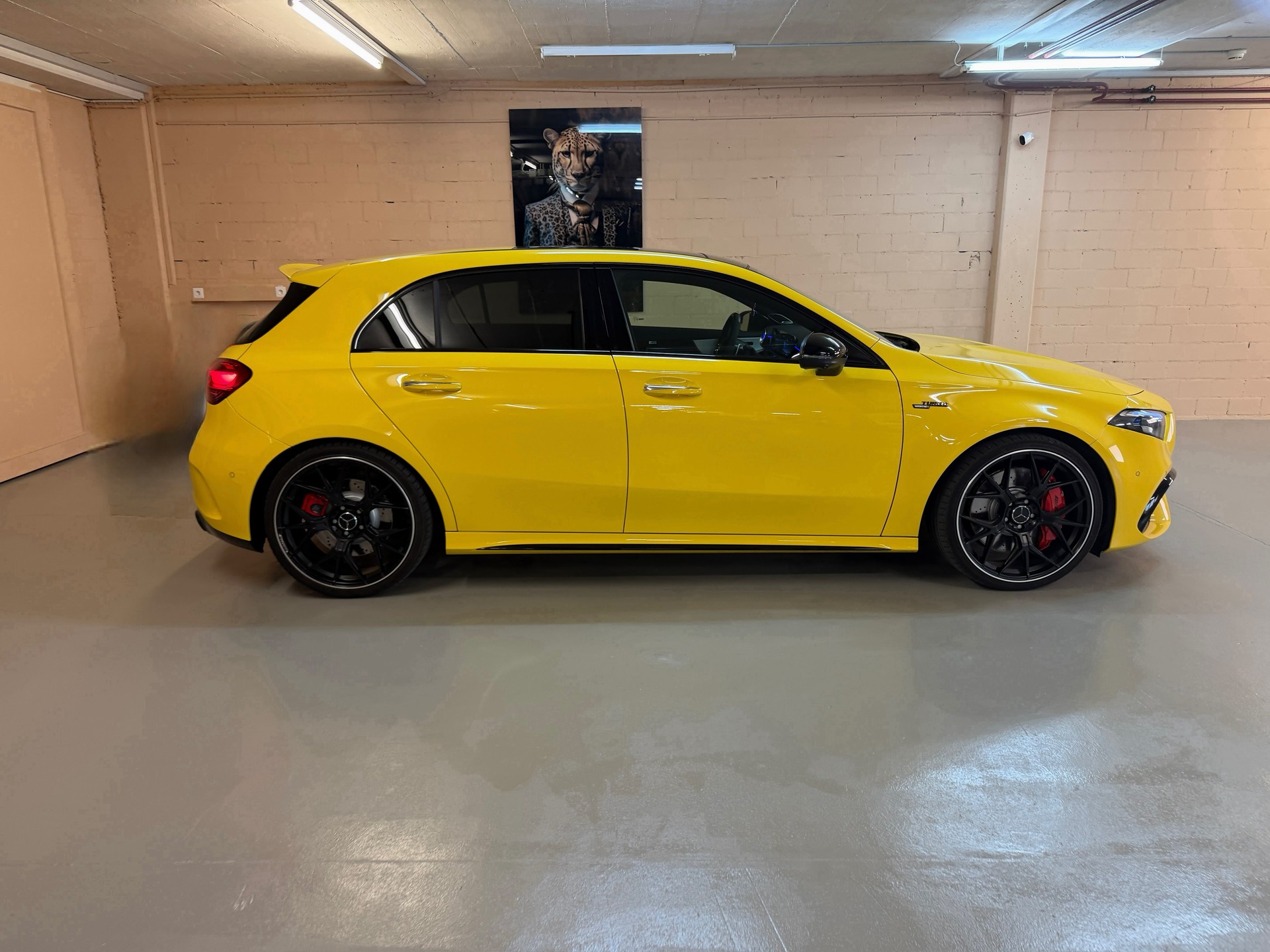 MERCEDES-BENZ A 45 S AMG 4matic+-image-2