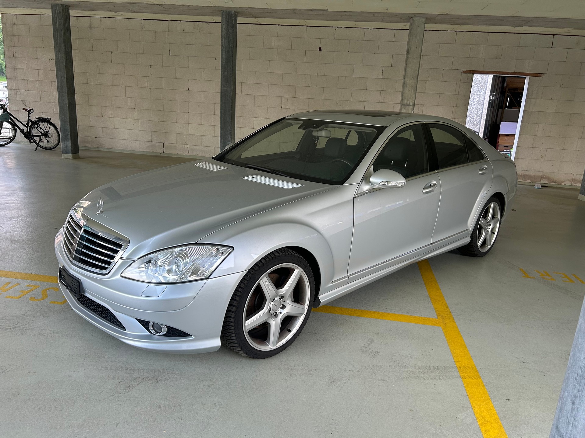 MERCEDES-BENZ S 500 V8 4matic-image-0