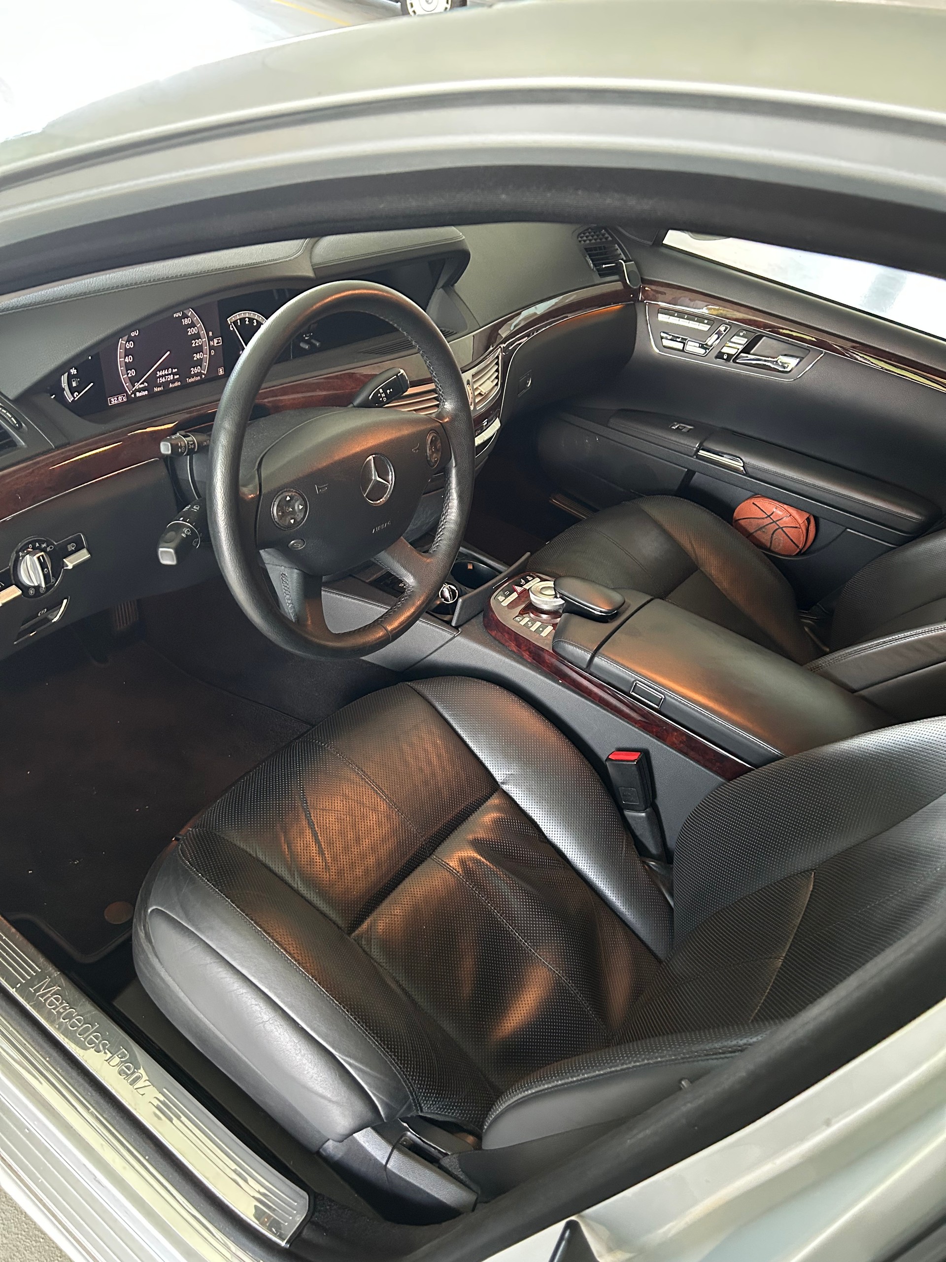 MERCEDES-BENZ S 500 V8 4matic-image-4
