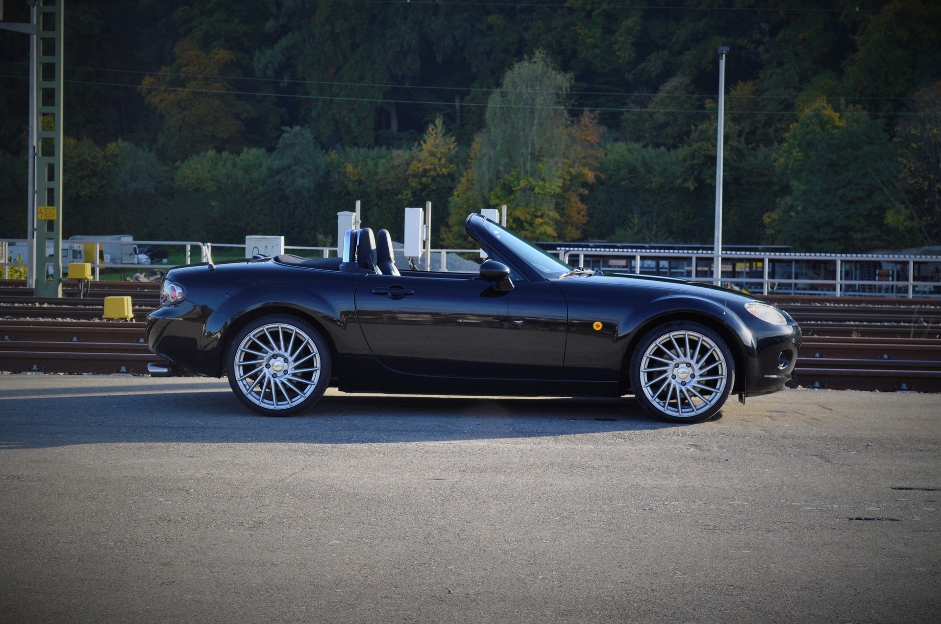 MAZDA MX-5 2.0i 16V Exclusive-image-4