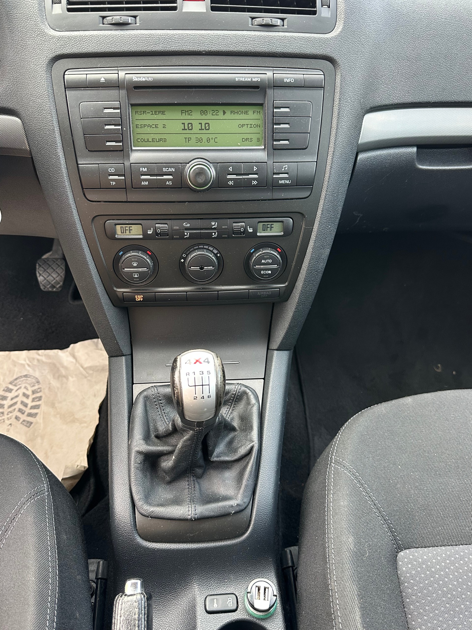 SKODA Octavia 1.9 TDI Swiss Adventure 4x4-image-14