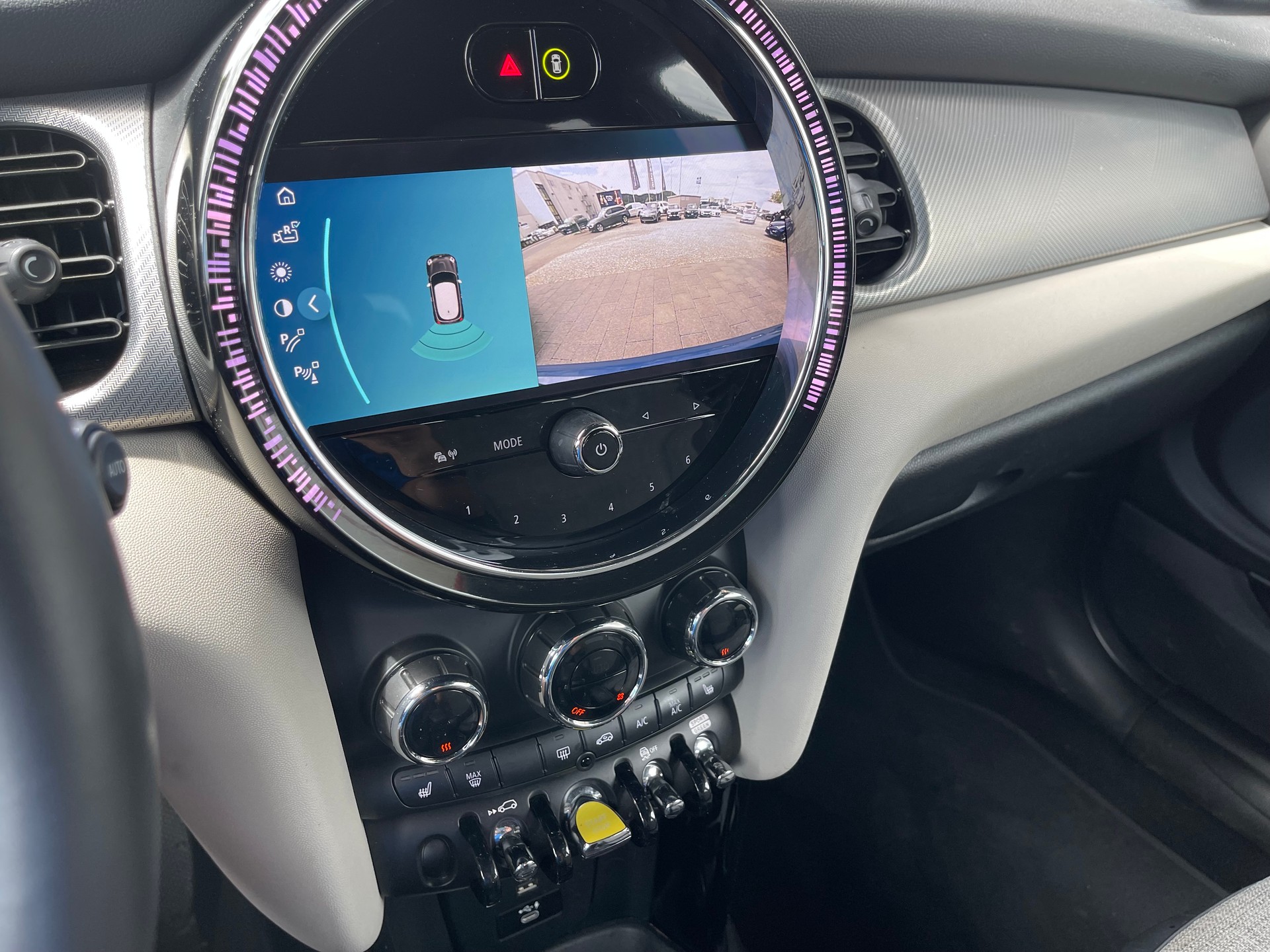 MINI Cooper S-image-13