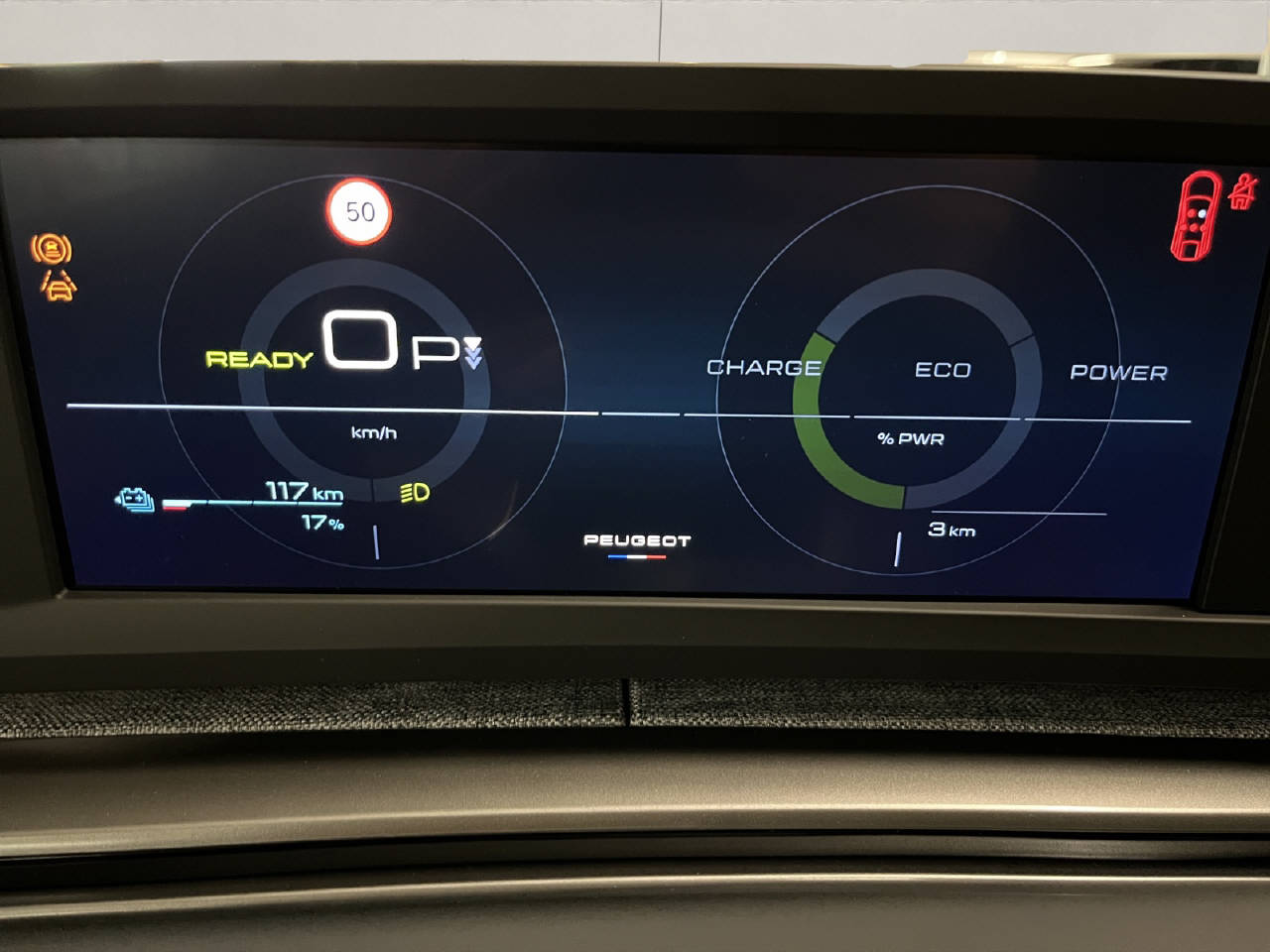 PEUGEOT 5008 e-Allure long range-image-9