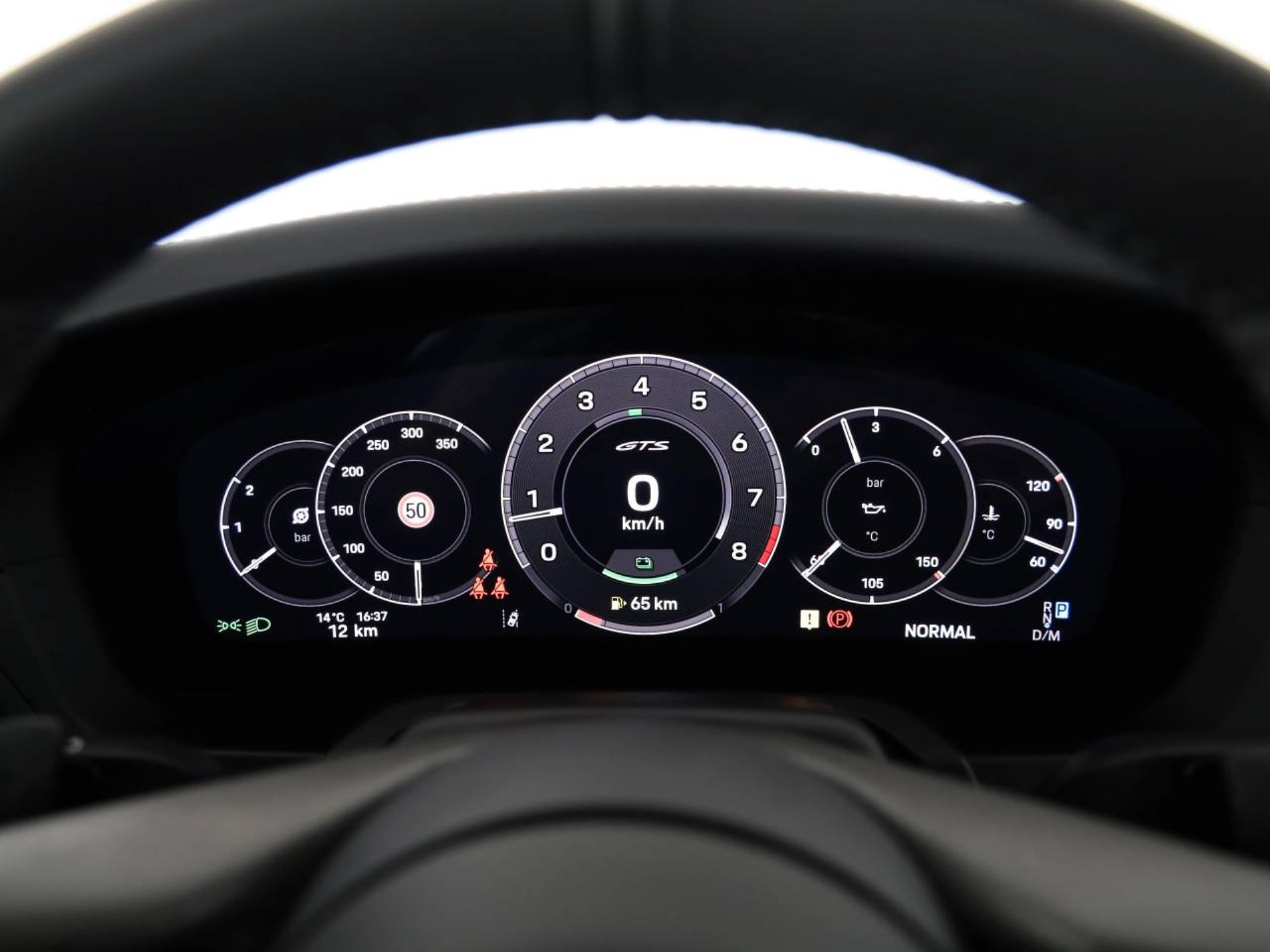 PORSCHE 911 Targa 4 GTS-image-12