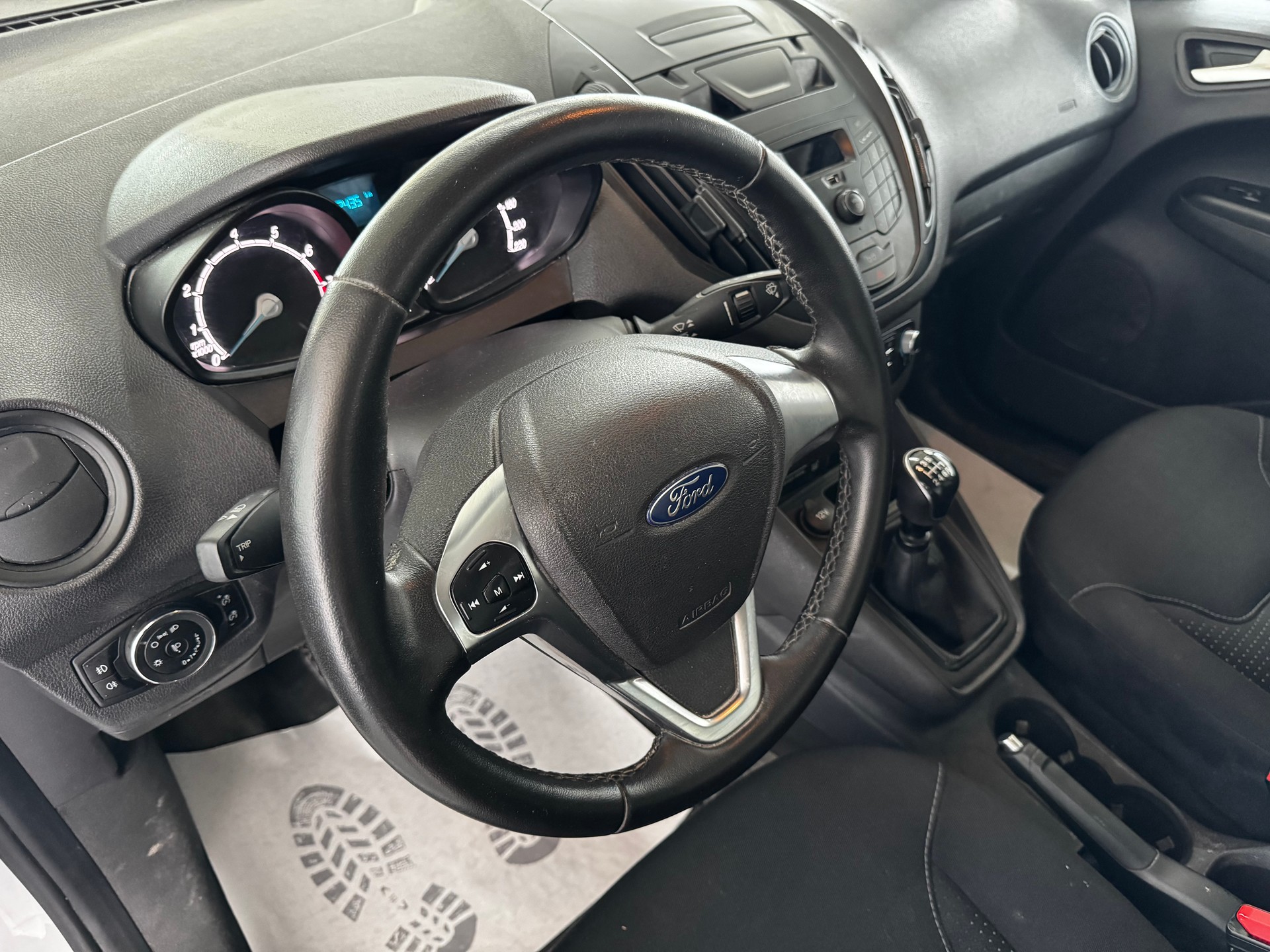 FORD Transit Courier Van 1.0 EcoBoost Basis-image-11