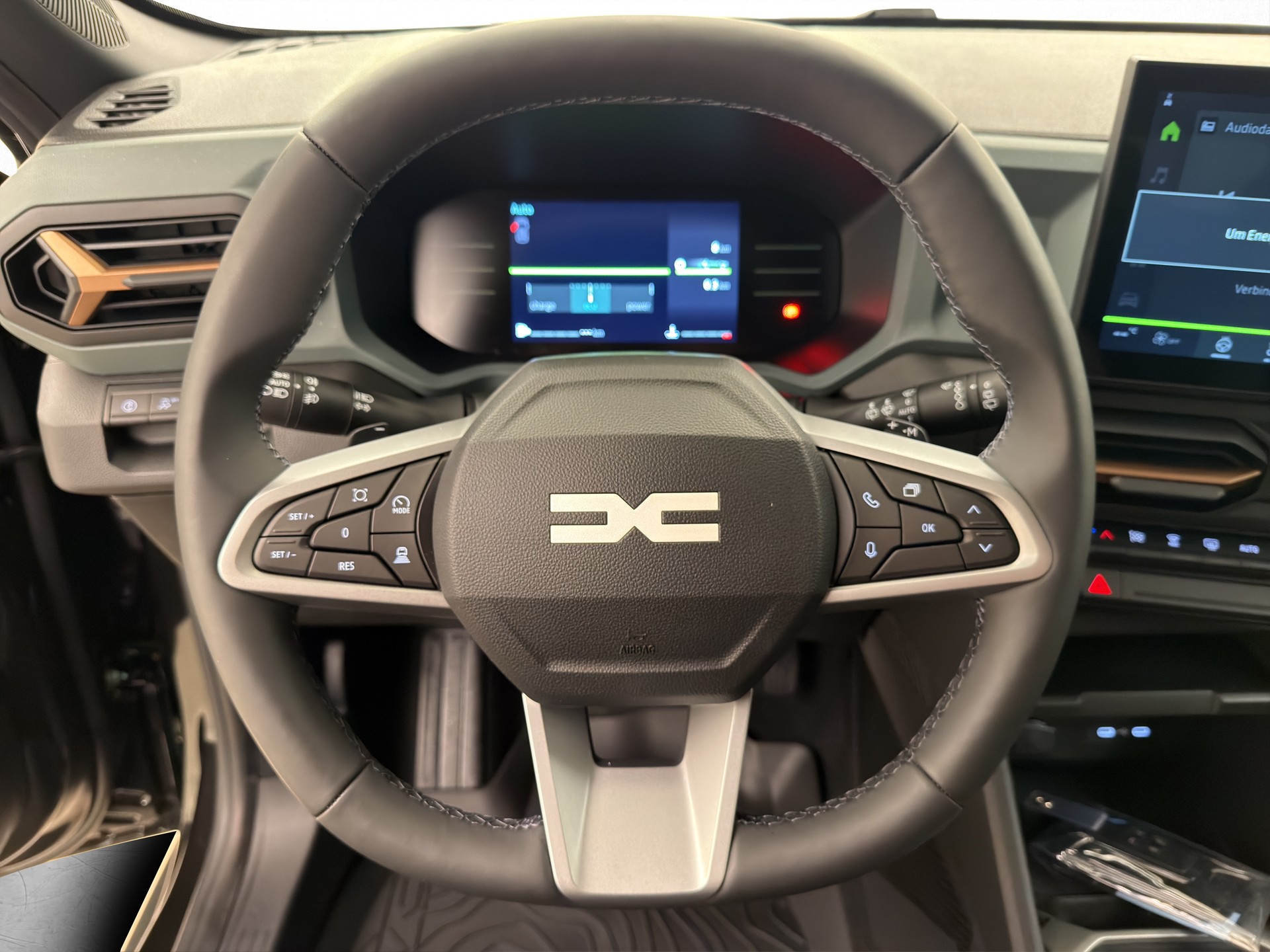 DACIA Duster 1.2 Hybrid Extreme 4WD-image-8