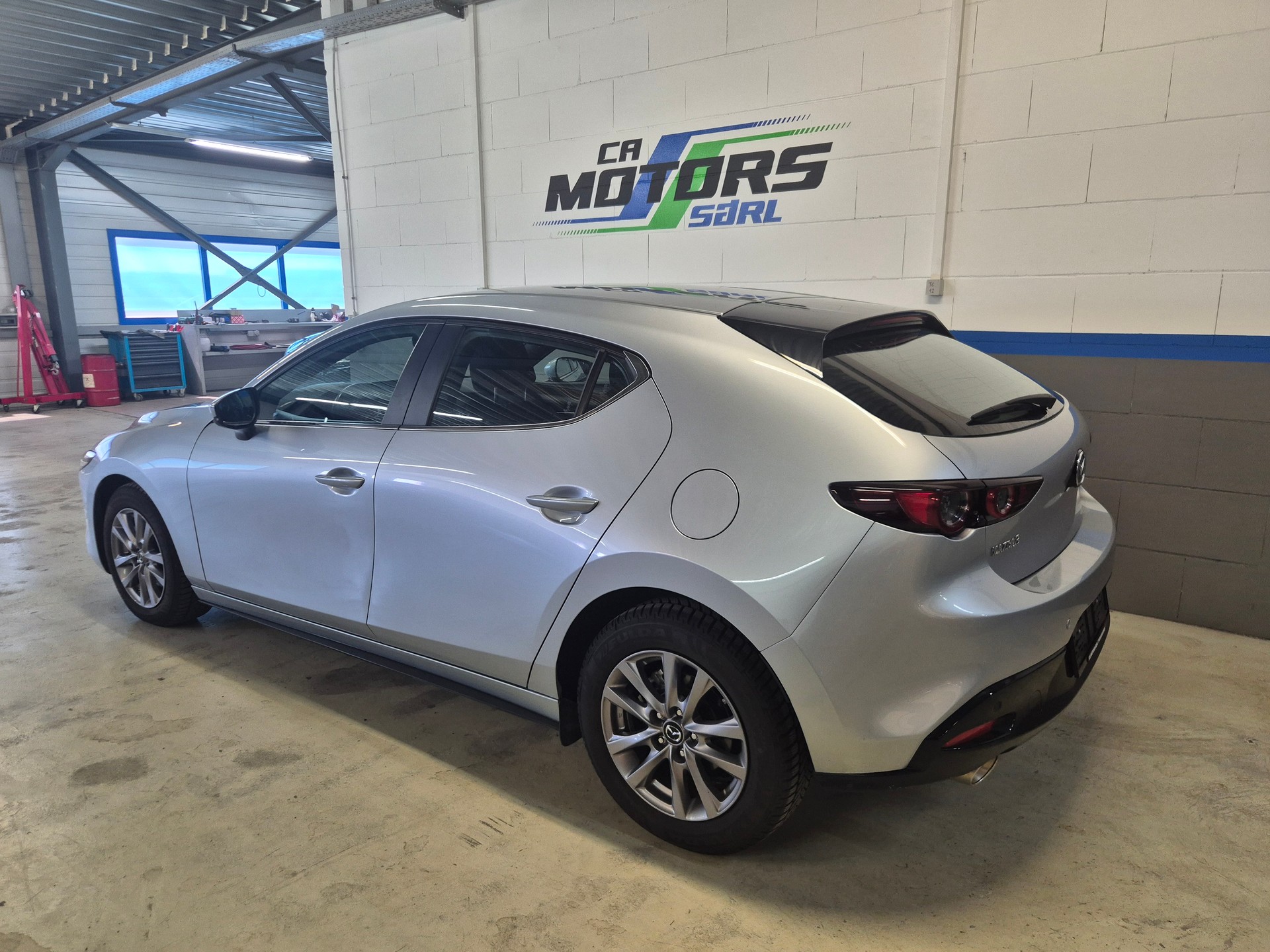 MAZDA 3 Hatchback SKYACTIV-X M Hybrid 180 Ambition-image-3