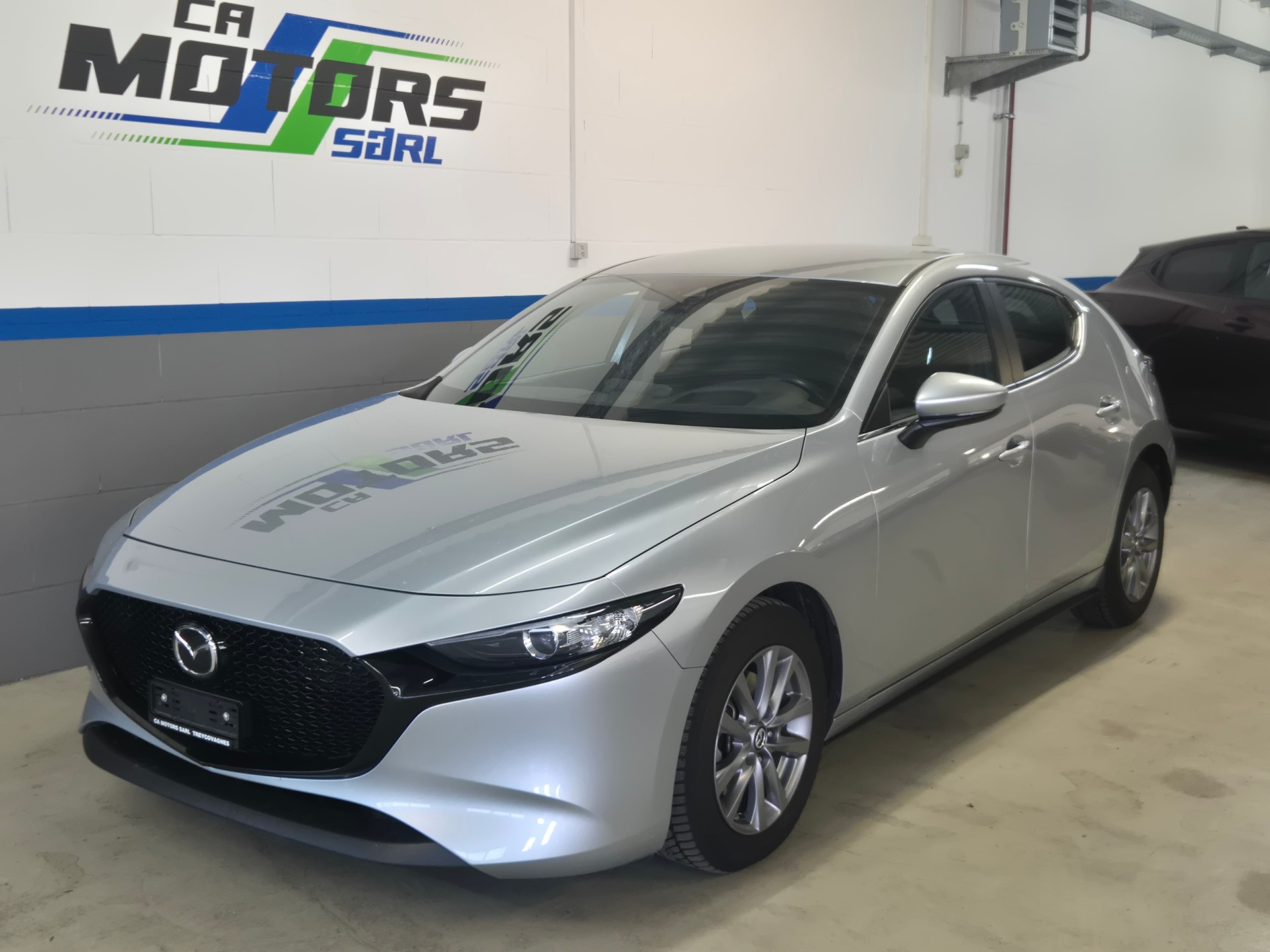 MAZDA 3 Hatchback SKYACTIV-X M Hybrid 180 Ambition-image-0