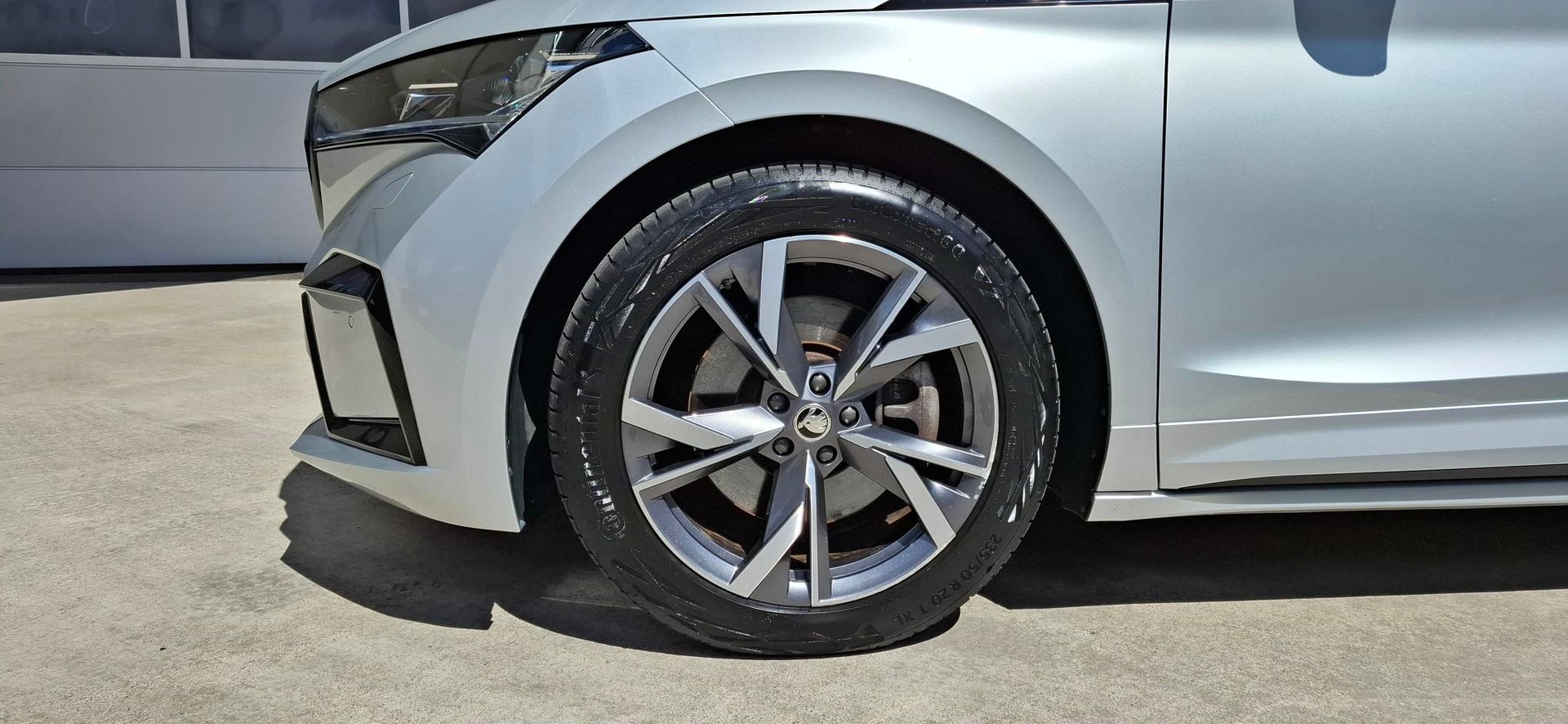SKODA Enyaq iV 80x SportLine-image-6