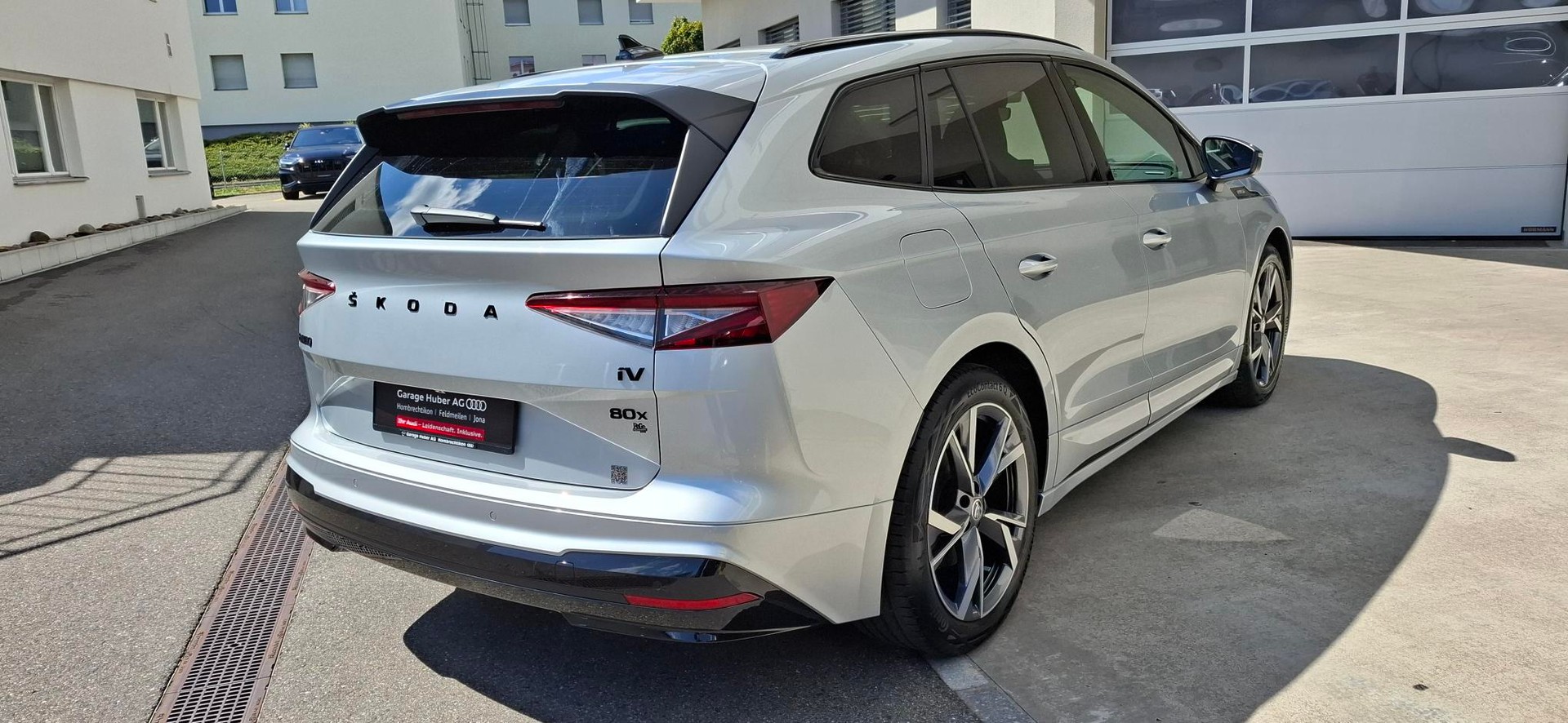 SKODA Enyaq iV 80x SportLine-image-4