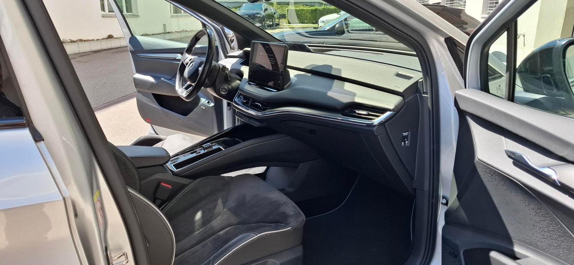 SKODA Enyaq iV 80x SportLine-image-9